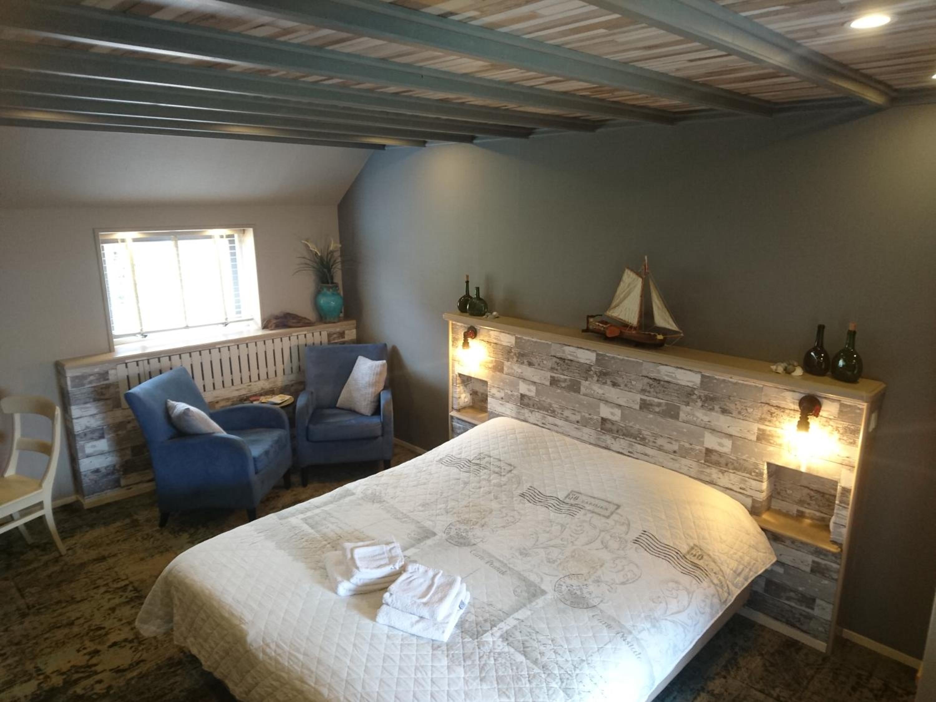 Double Room with Private Bathroom photo 3