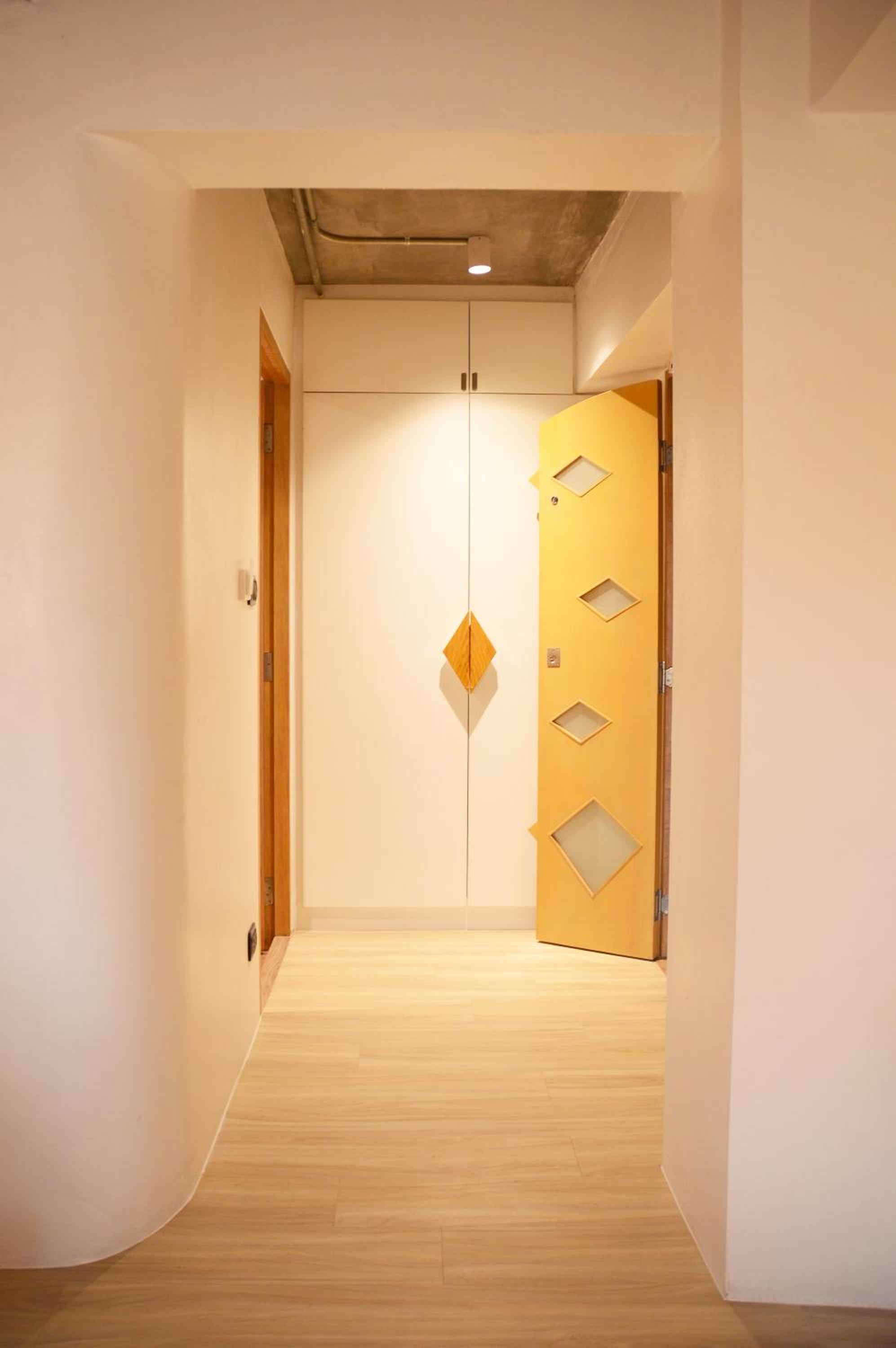 Deluxe King Room - Photo 2