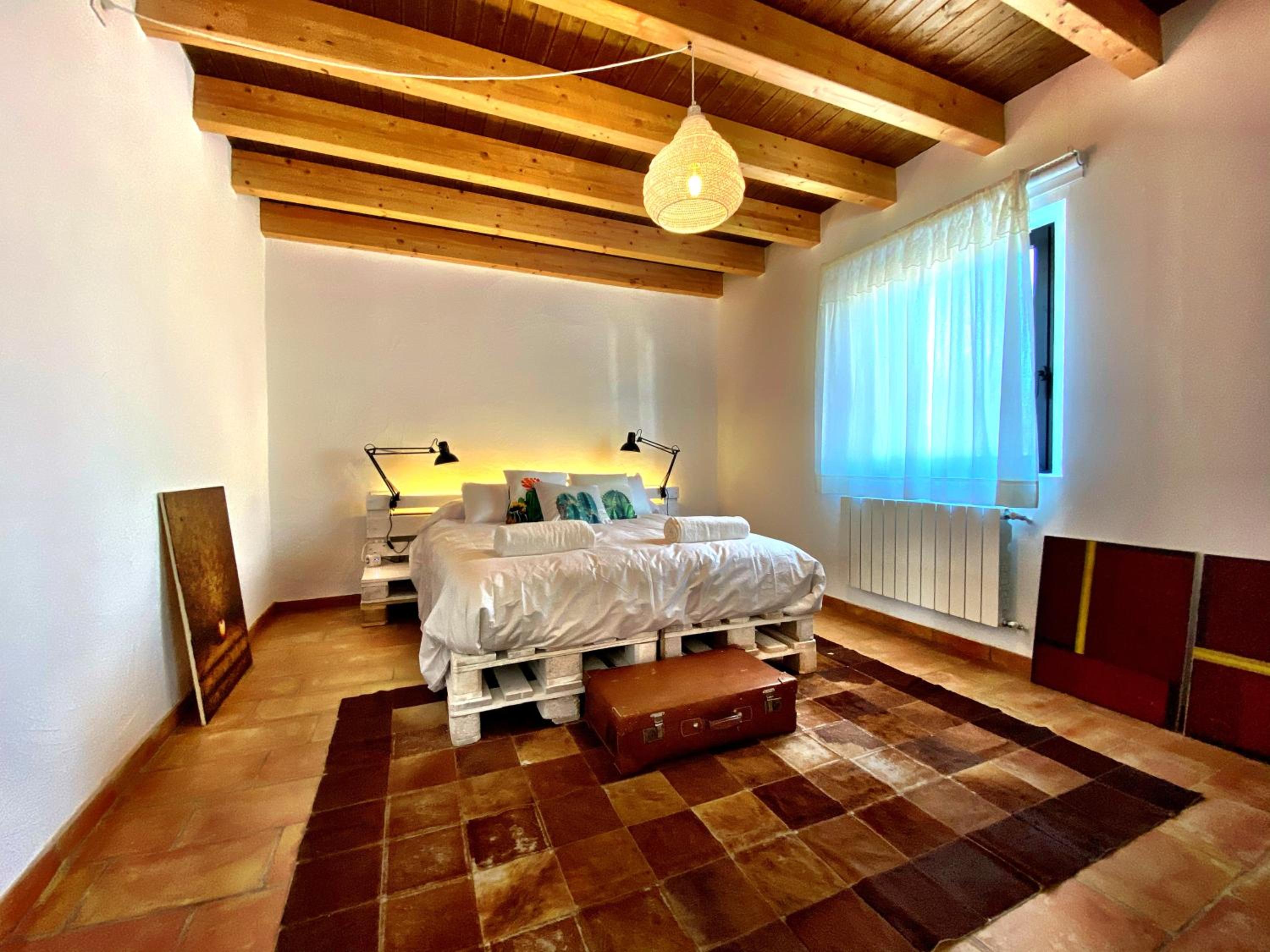 Four-Bedroom House photo 3