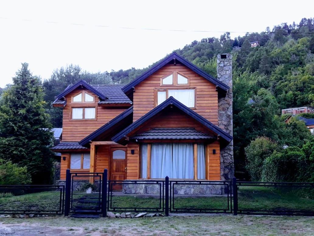 Three-Bedroom Chalet photo 3