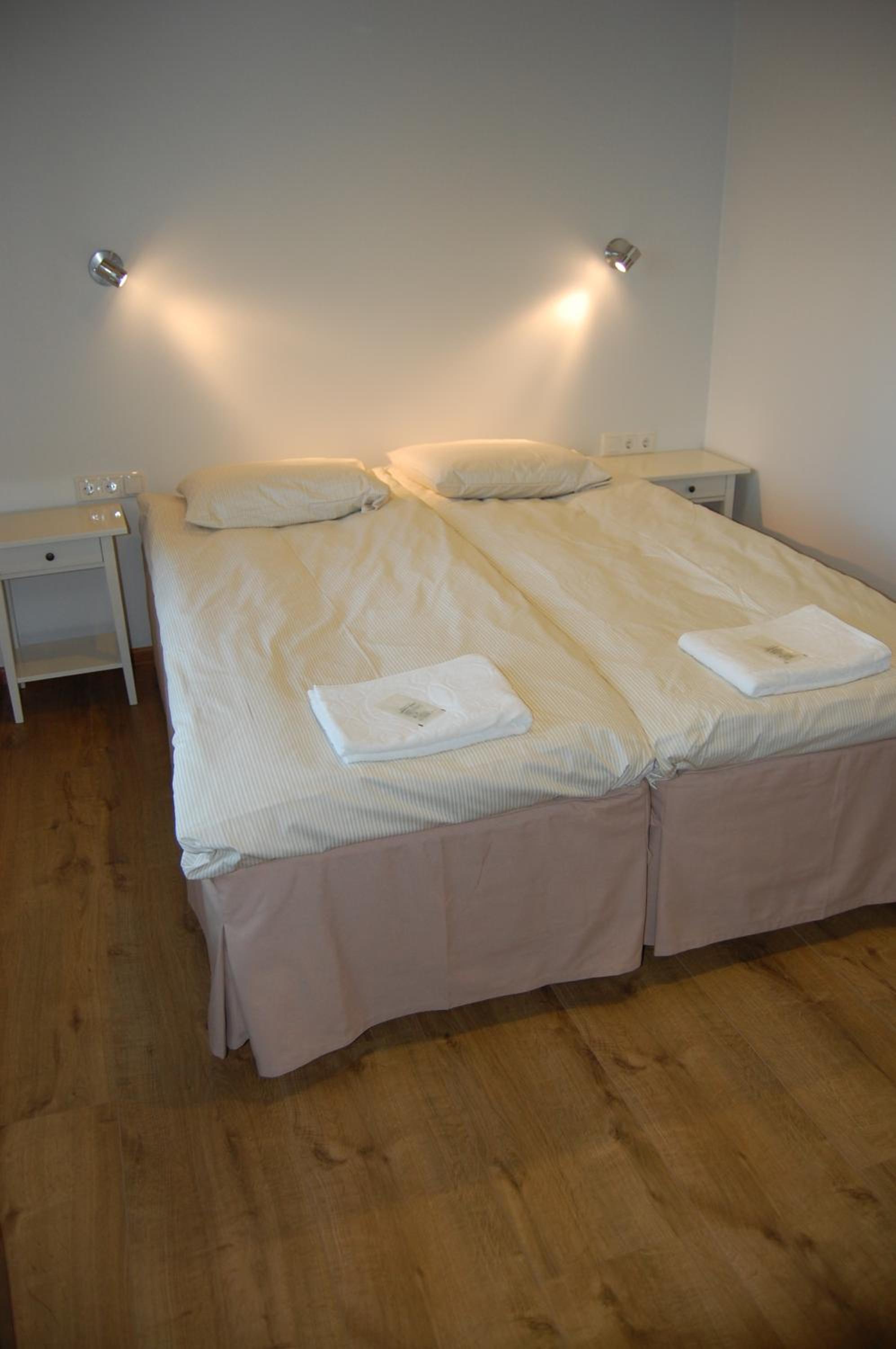 Superior Two-Bedroom Suite - Photo 16