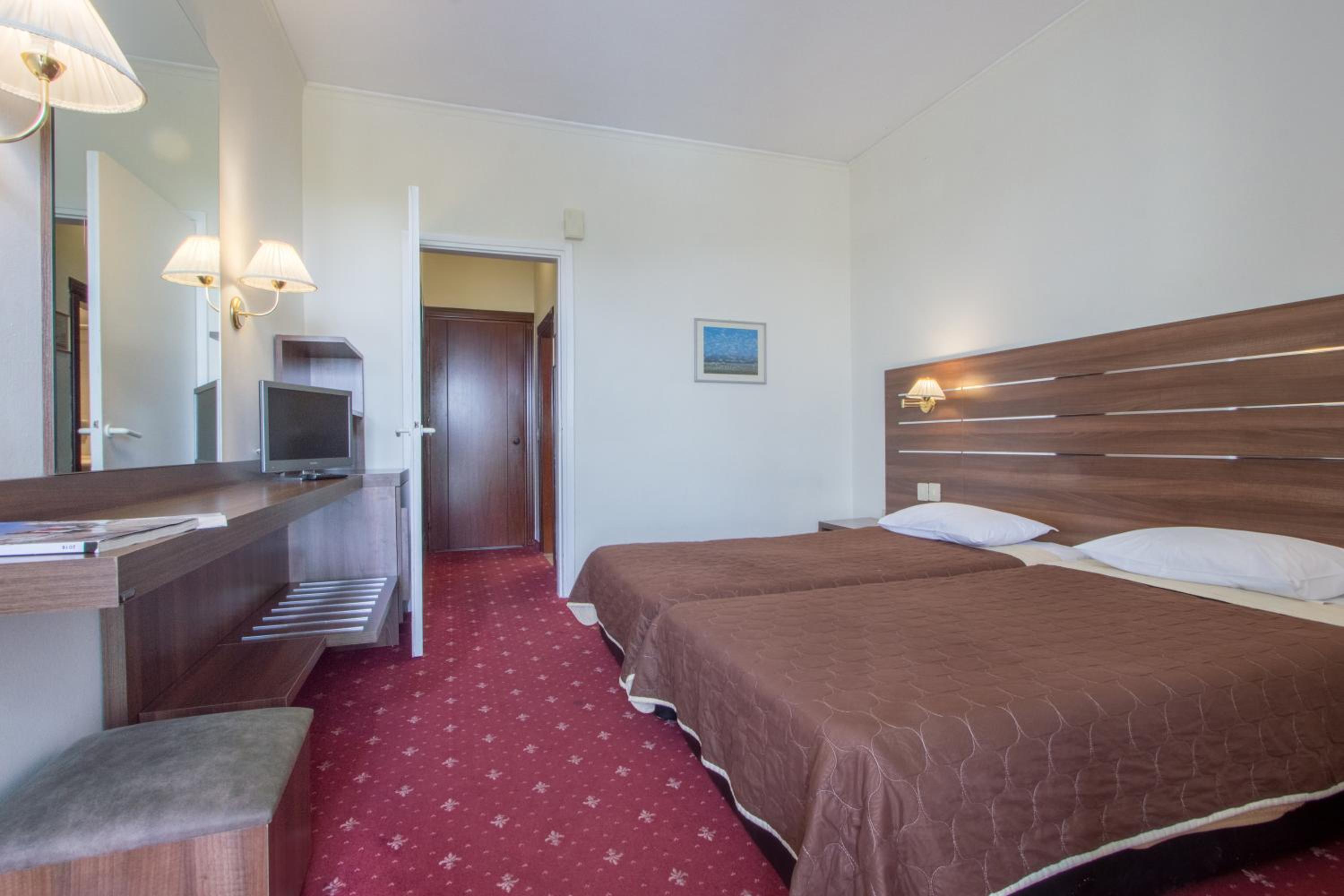 Double or Twin Room - Photo 1