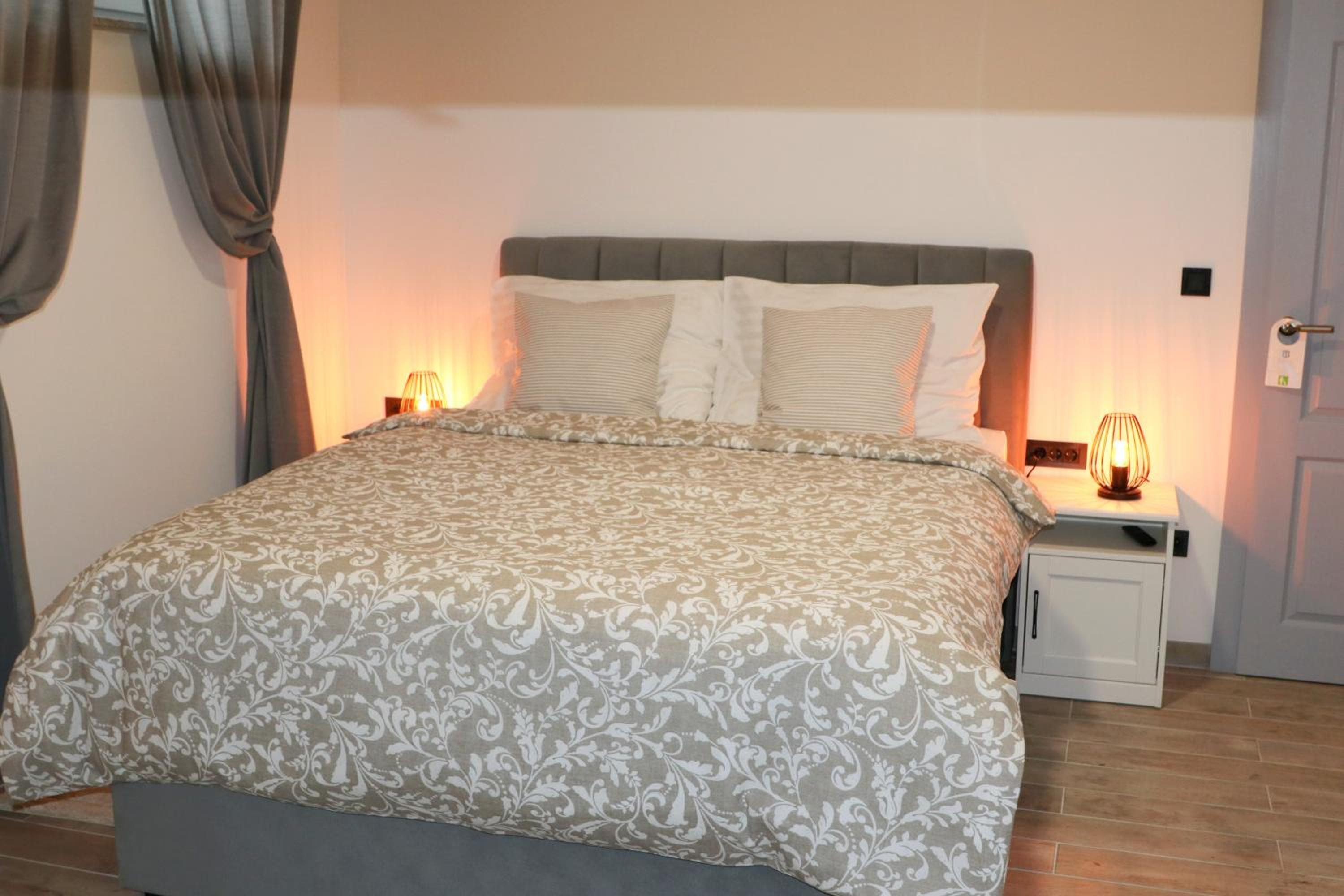 Deluxe Triple Room - Photo 1