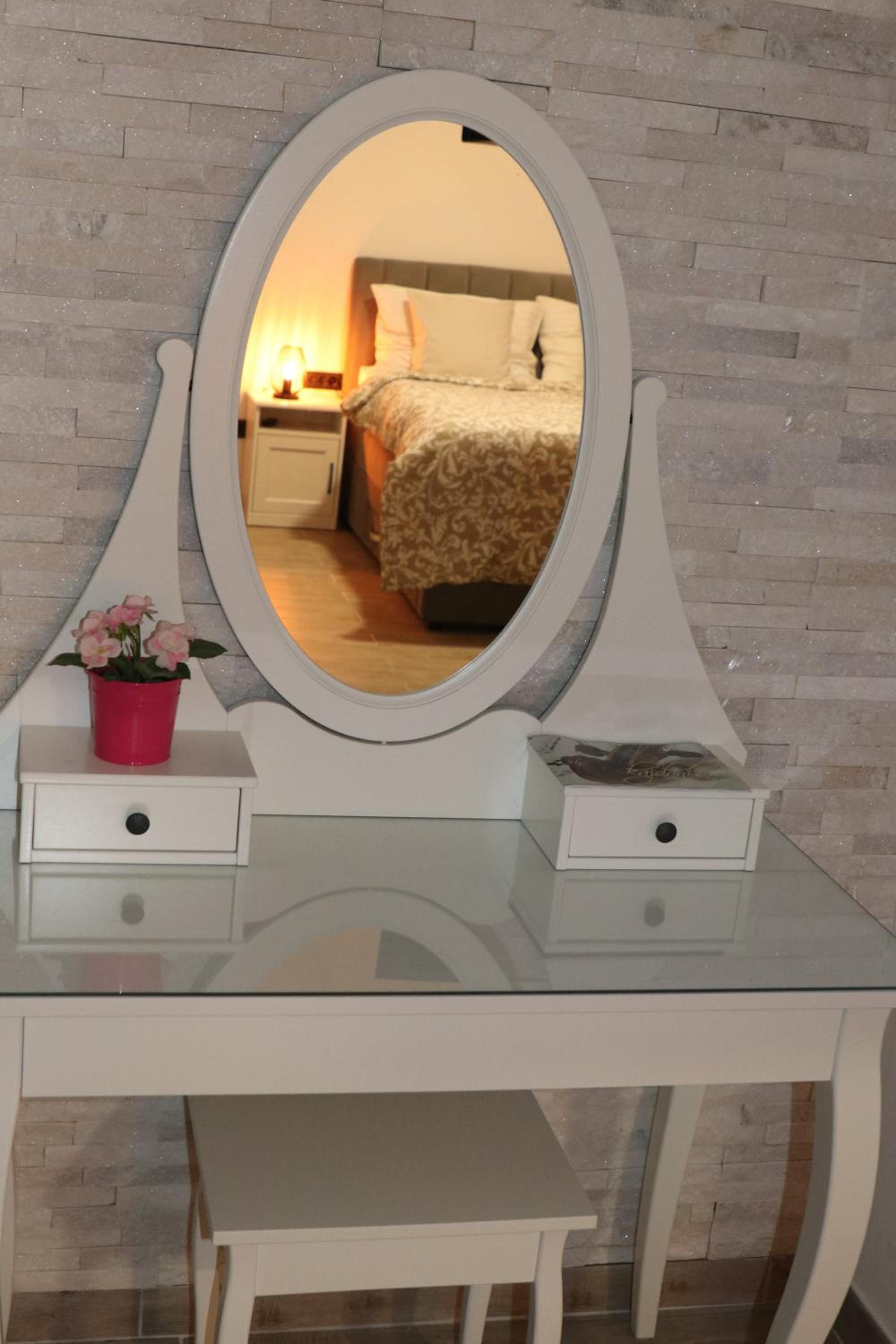 Deluxe Triple Room - Photo 11