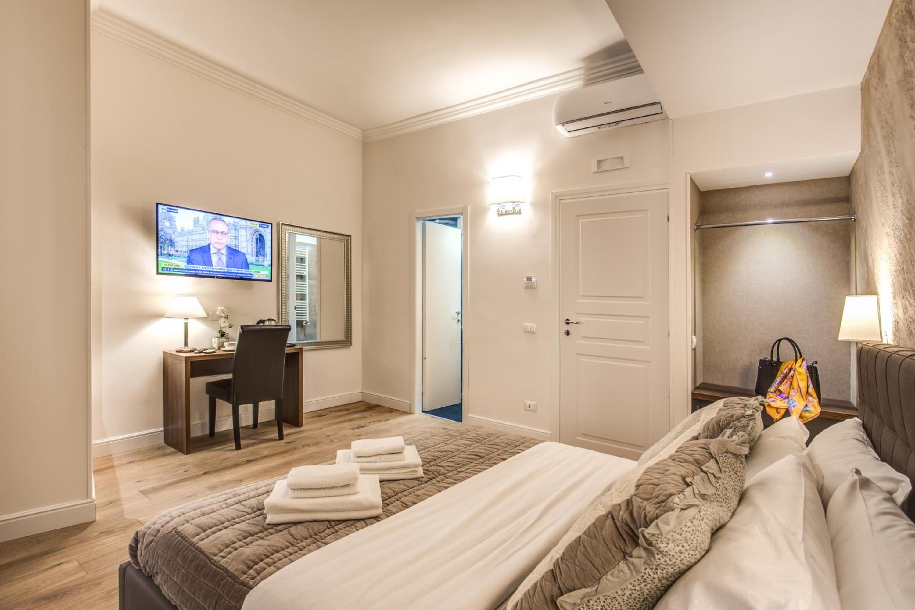 Economy Double Room photo 2