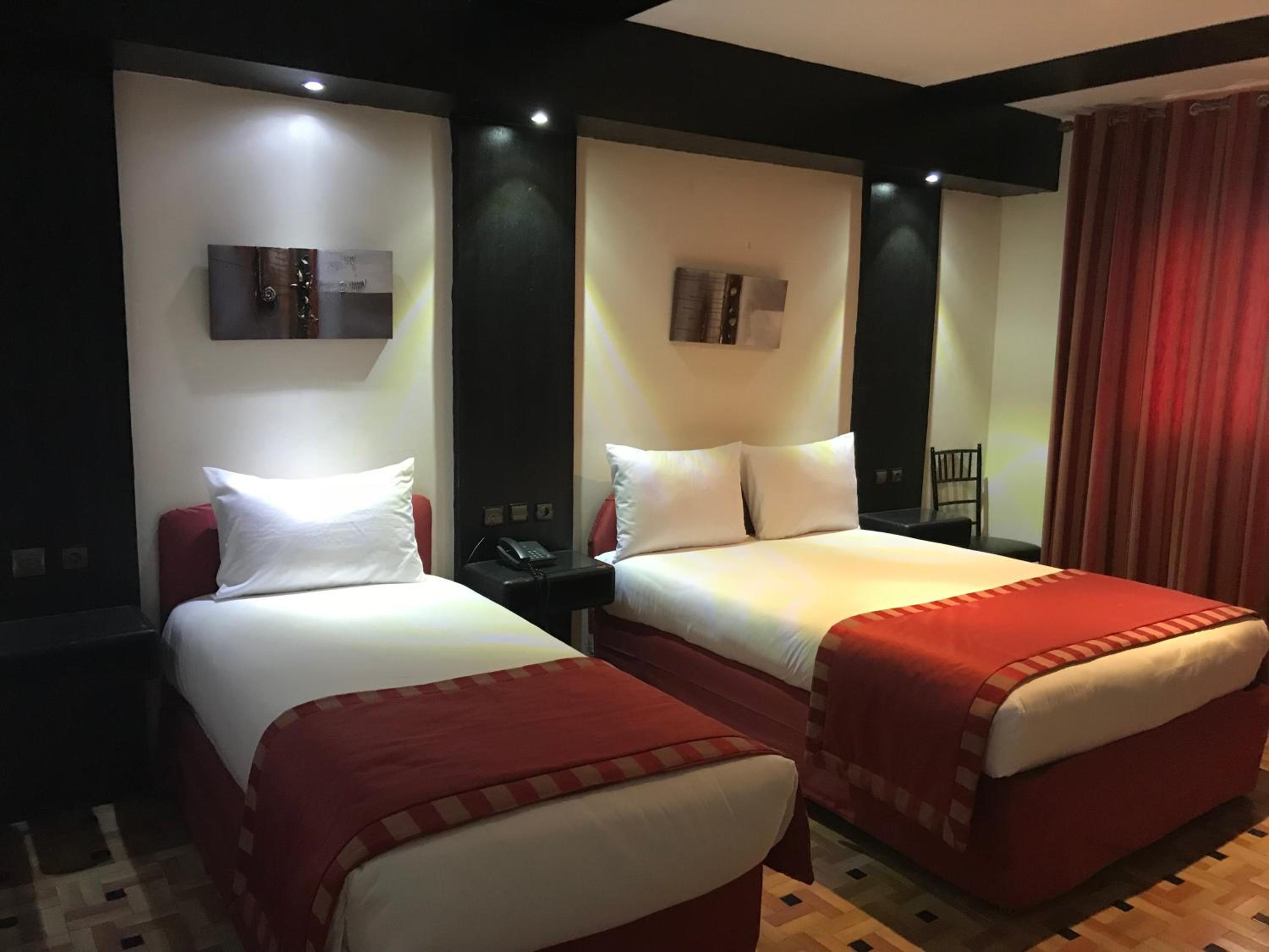 Quarto Duplo