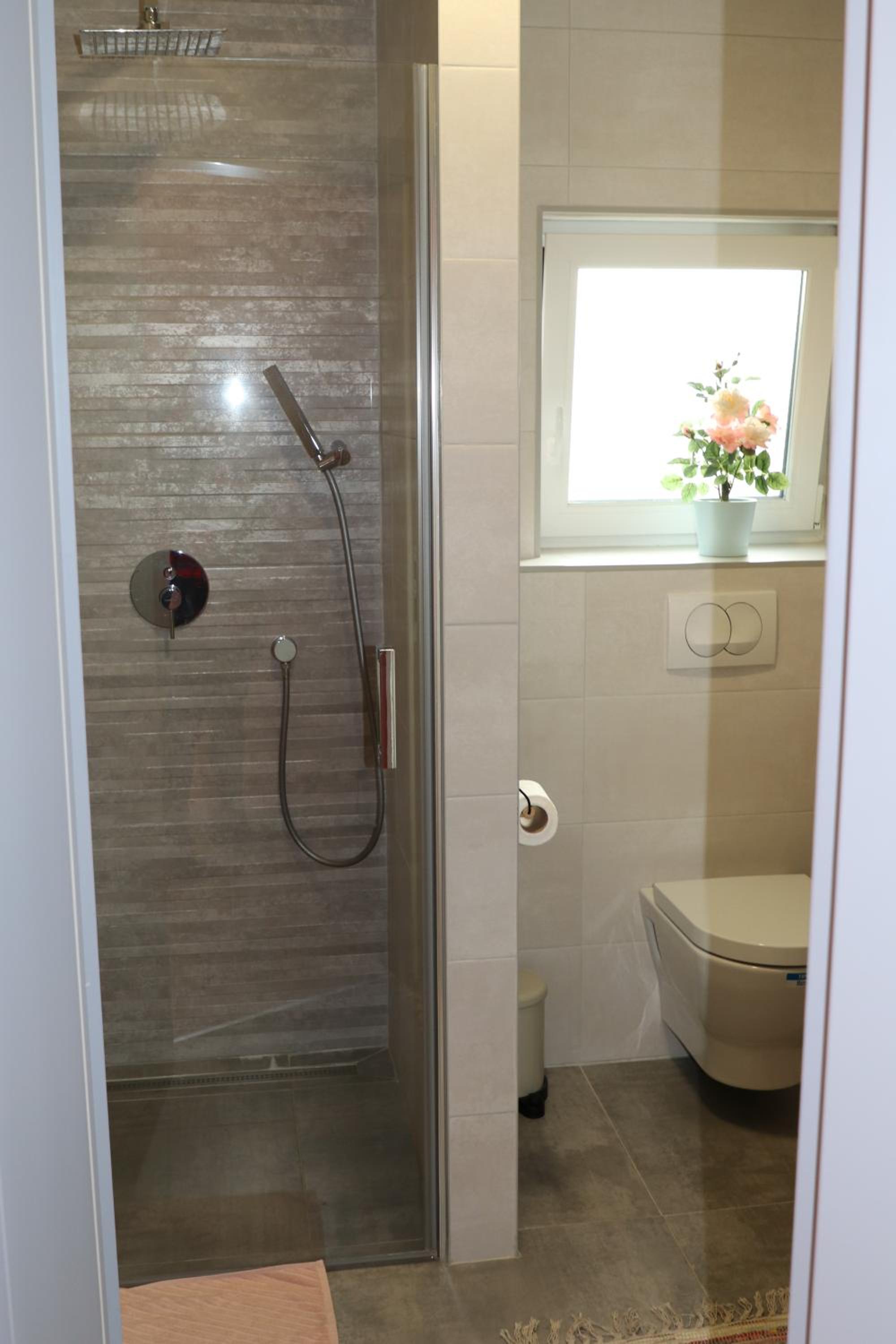 Deluxe Double Room with Balcony - Photo 34