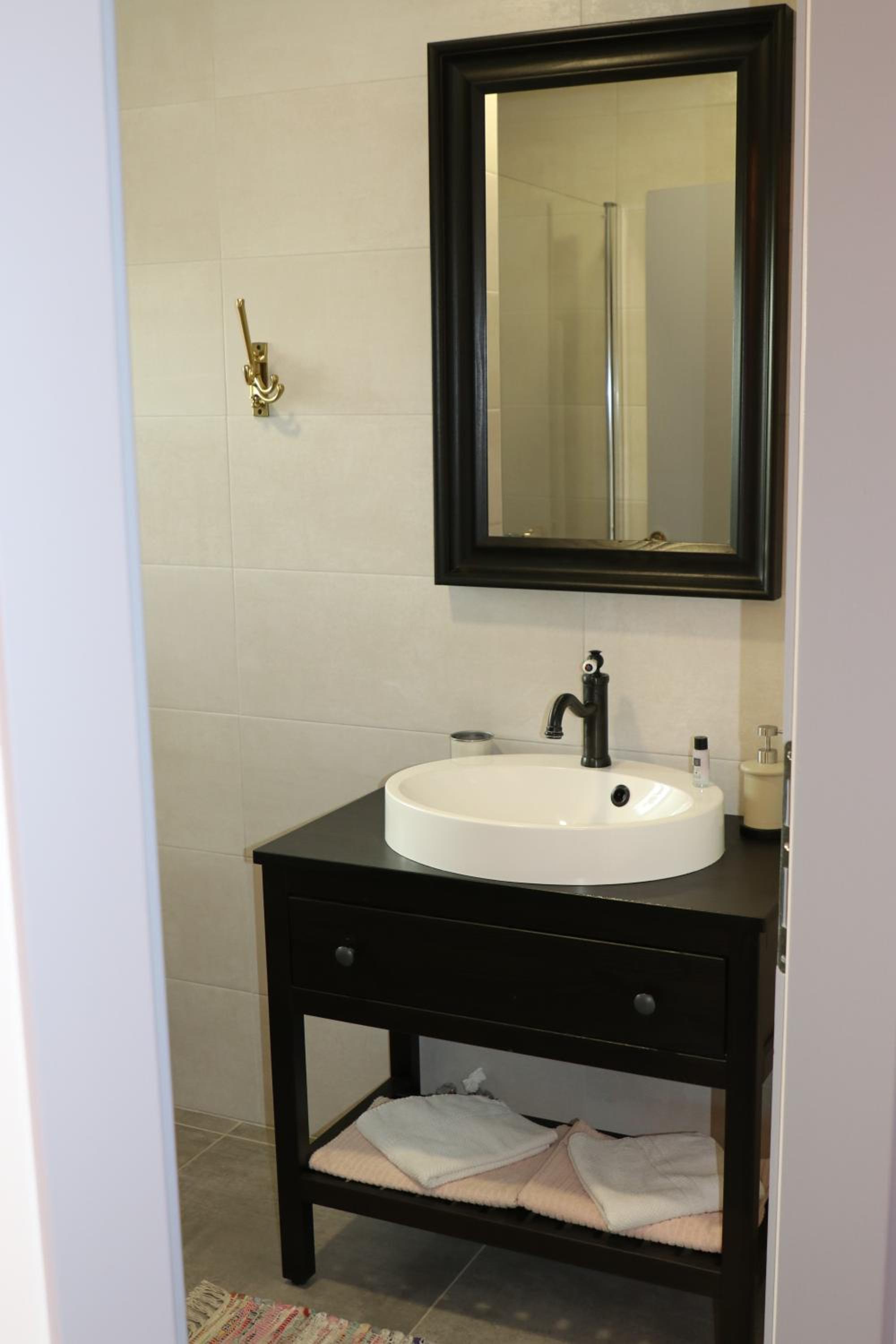 Deluxe Double Room with Balcony - Photo 45