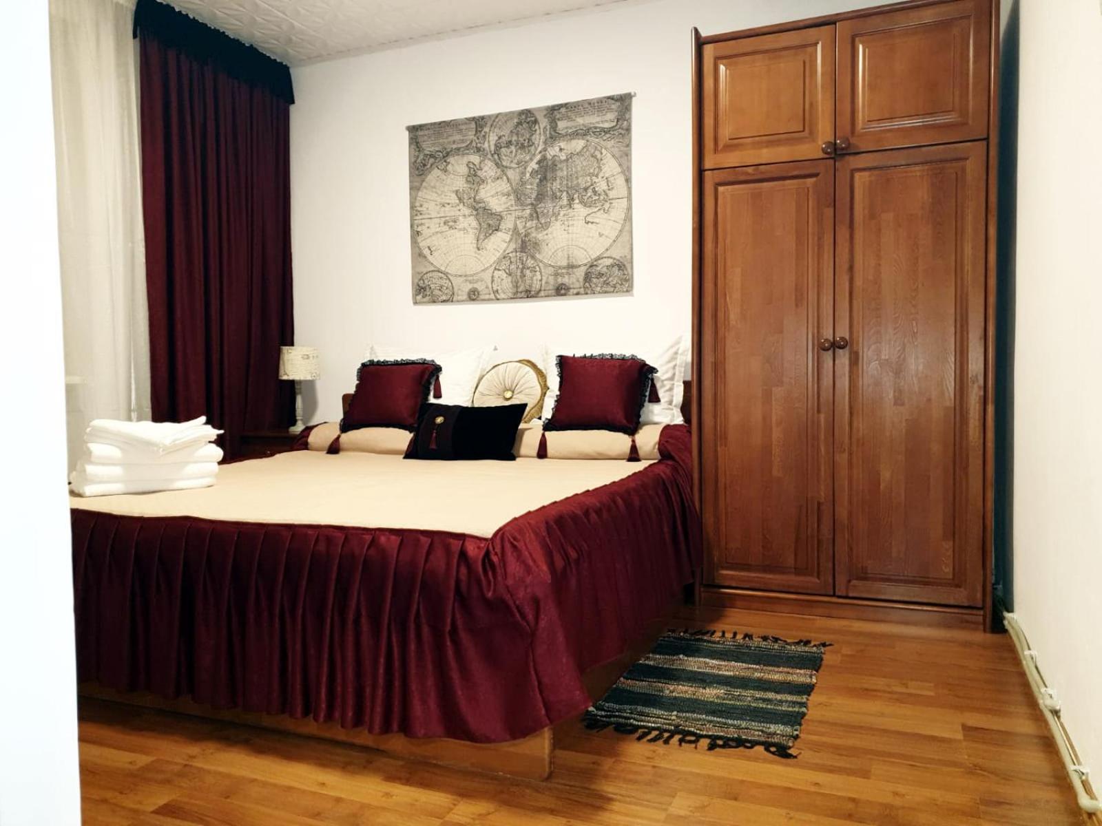 Two-Bedroom Apartment - Photo 38