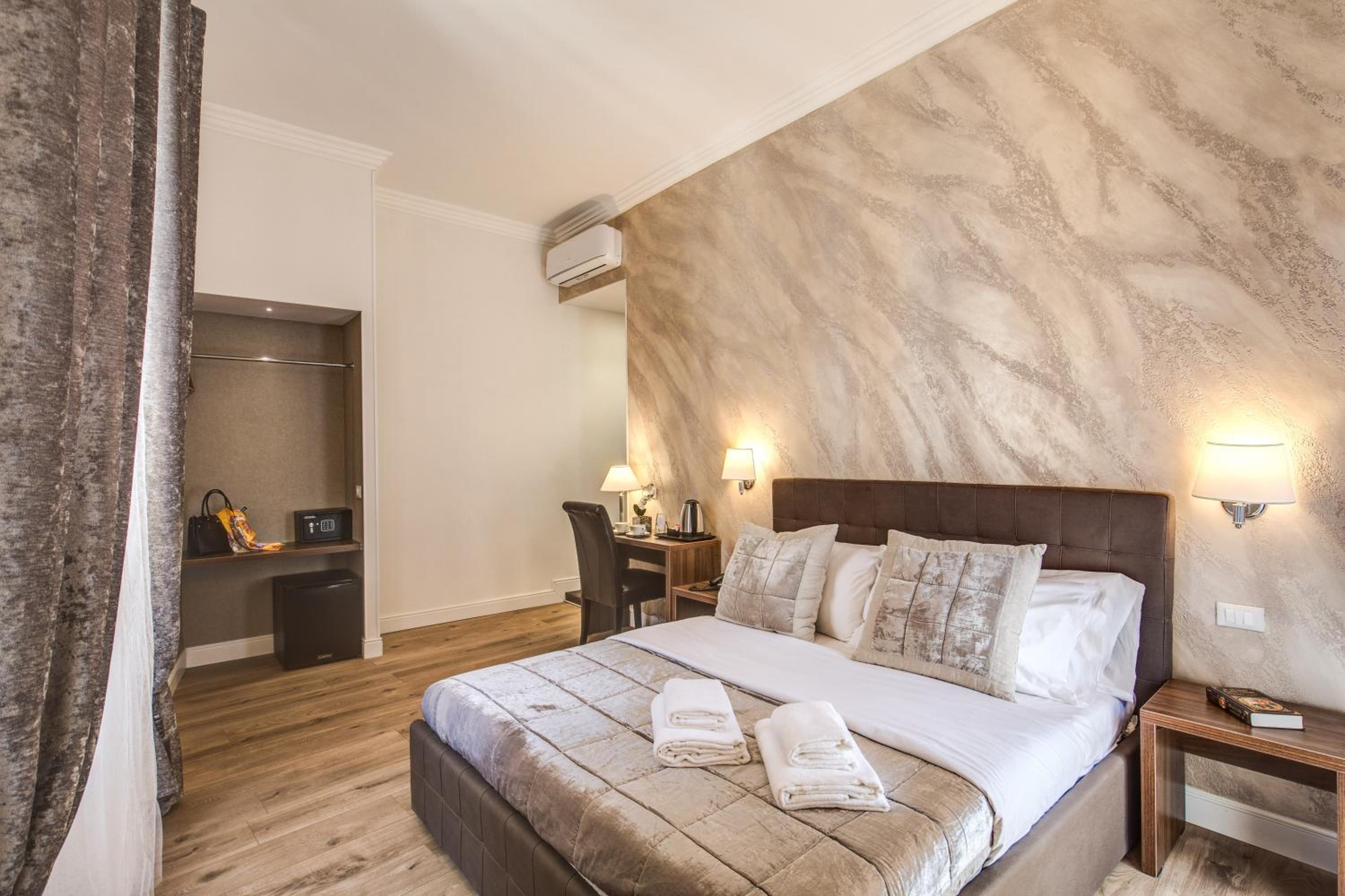 Superior Double Room photo 3