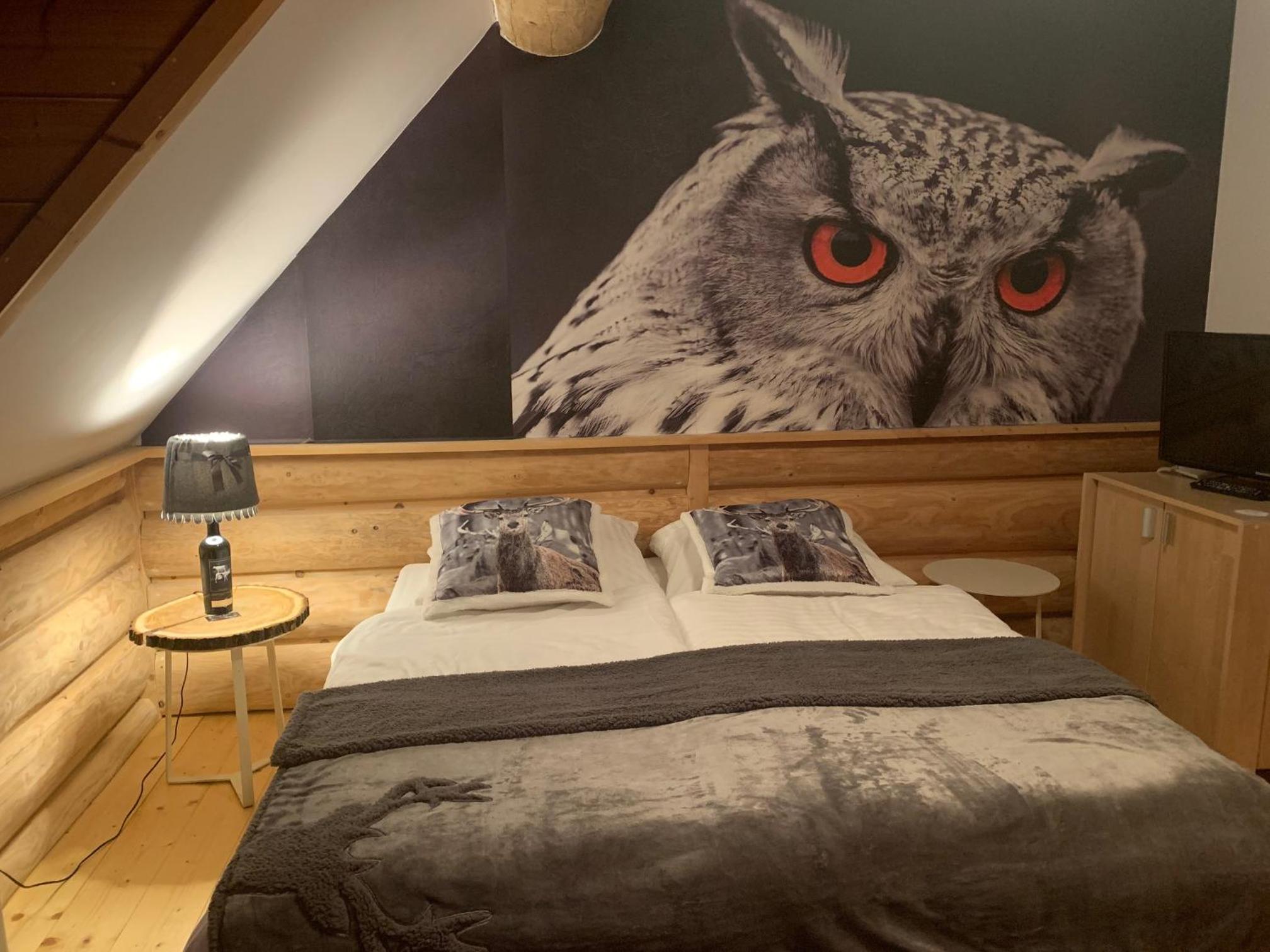 Double Room with Lake View - Photo 3