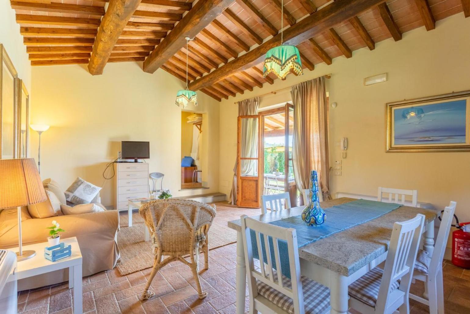 Villa photo 3