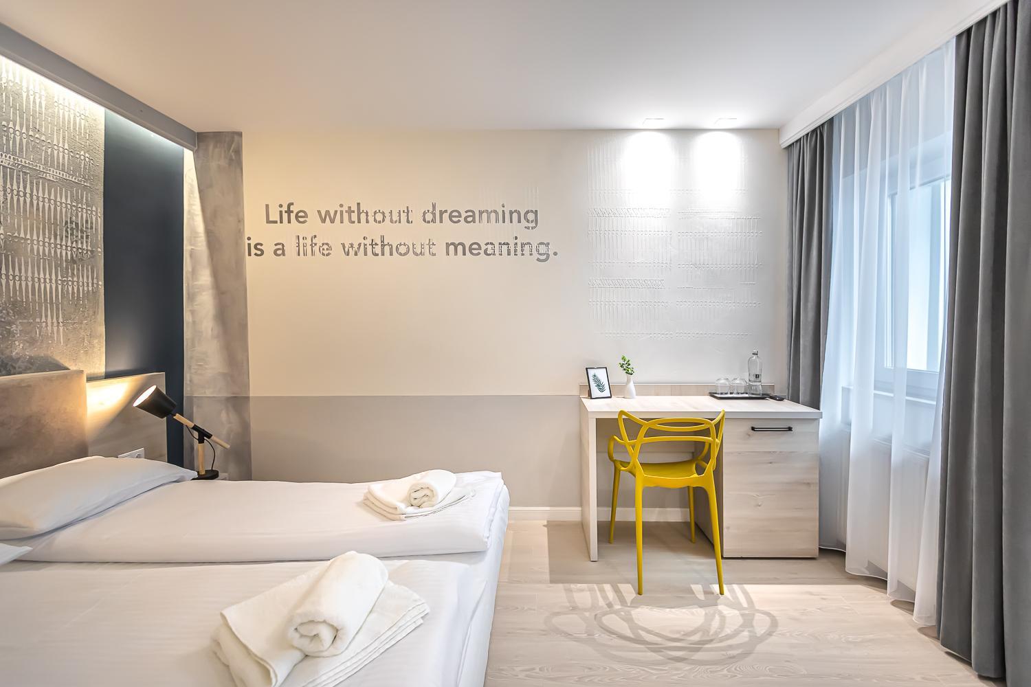 Deluxe Double Room - Photo 6