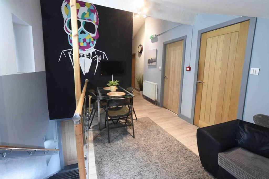 Apartment - Photo 2