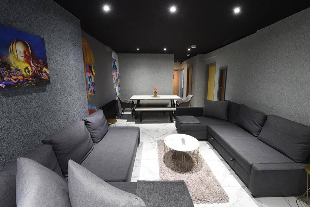 Apartment - Photo 3