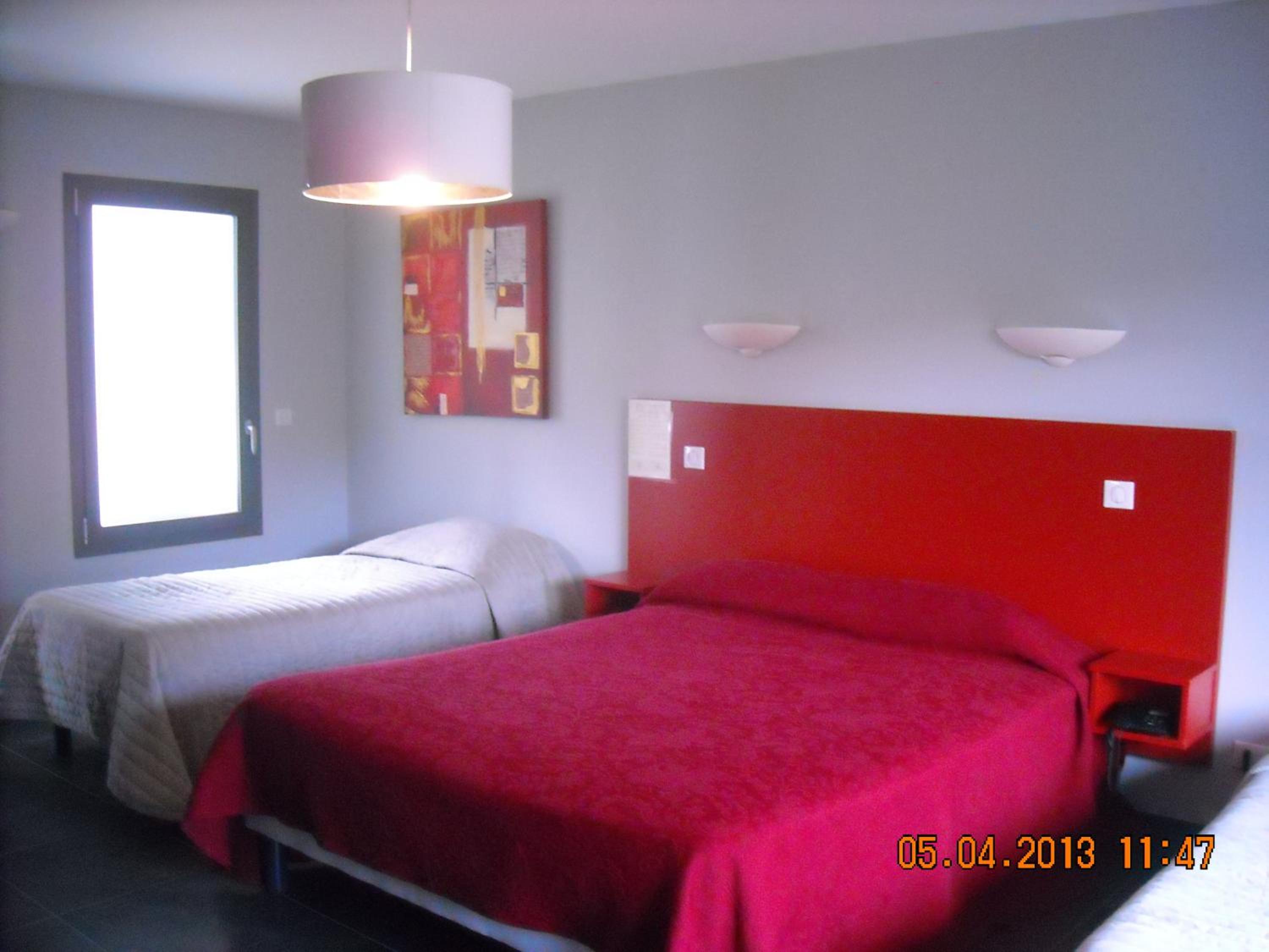 Double Room - Photo 6