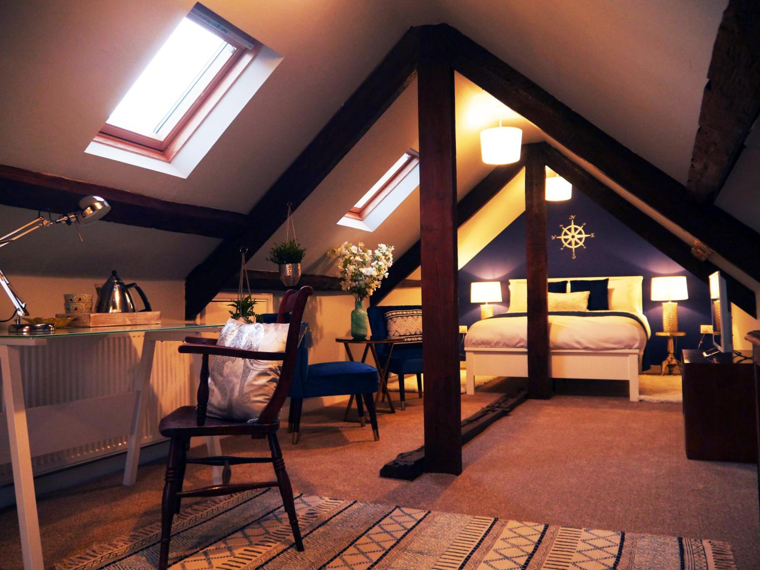 Deluxe Double Room with Shower