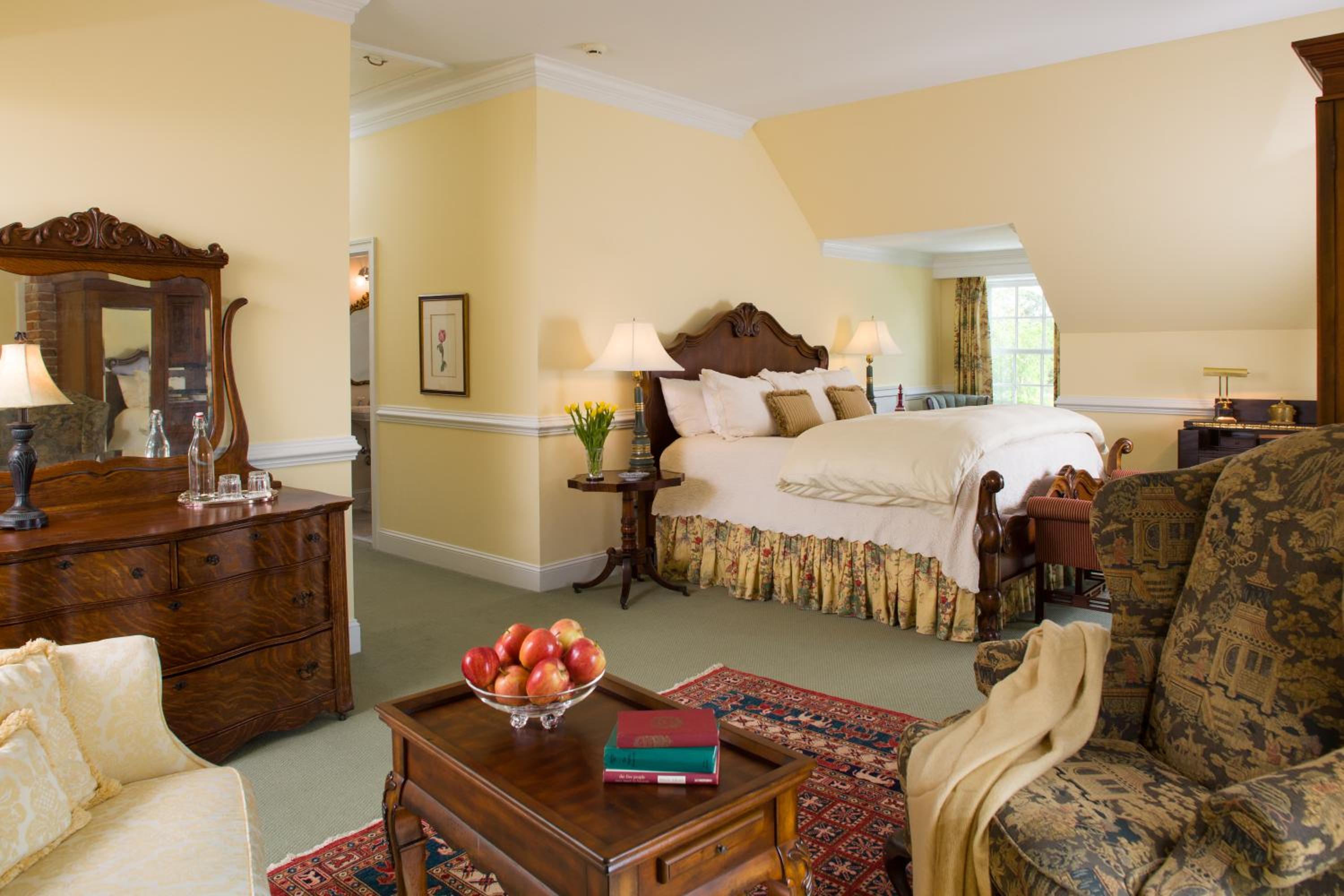 Deluxe King Room photo 2