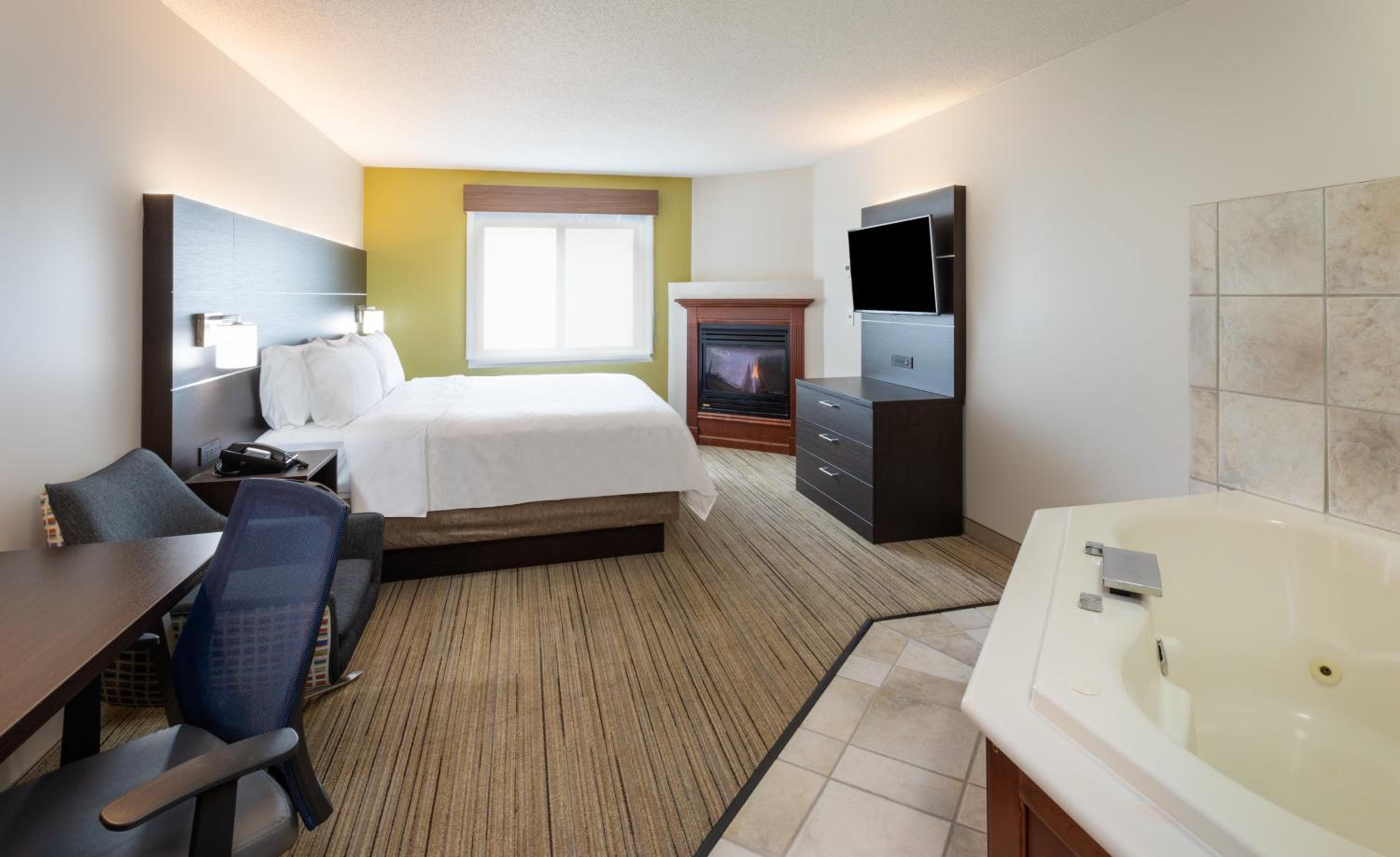 King Suite - Photo 1
