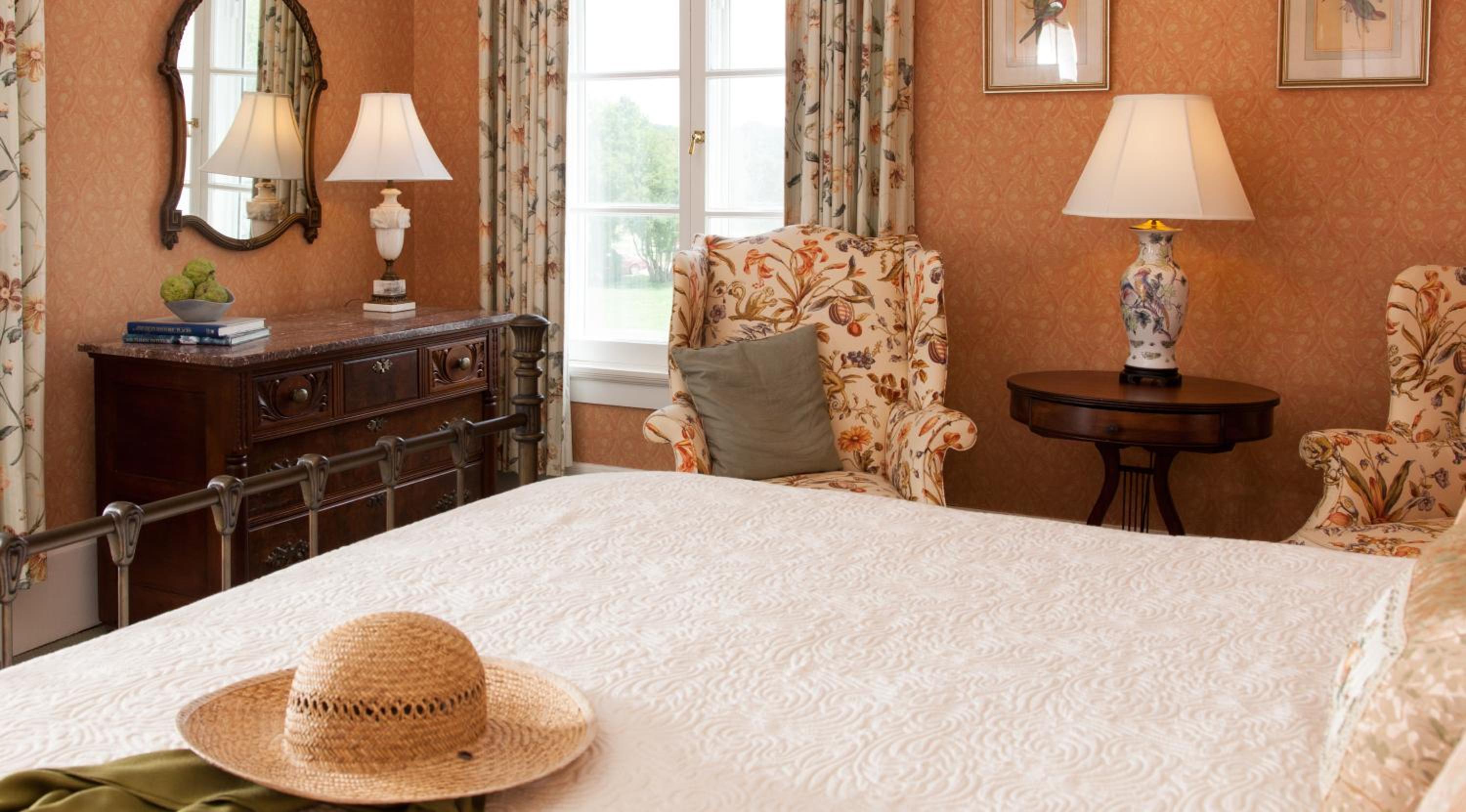 Deluxe King Room photo 3