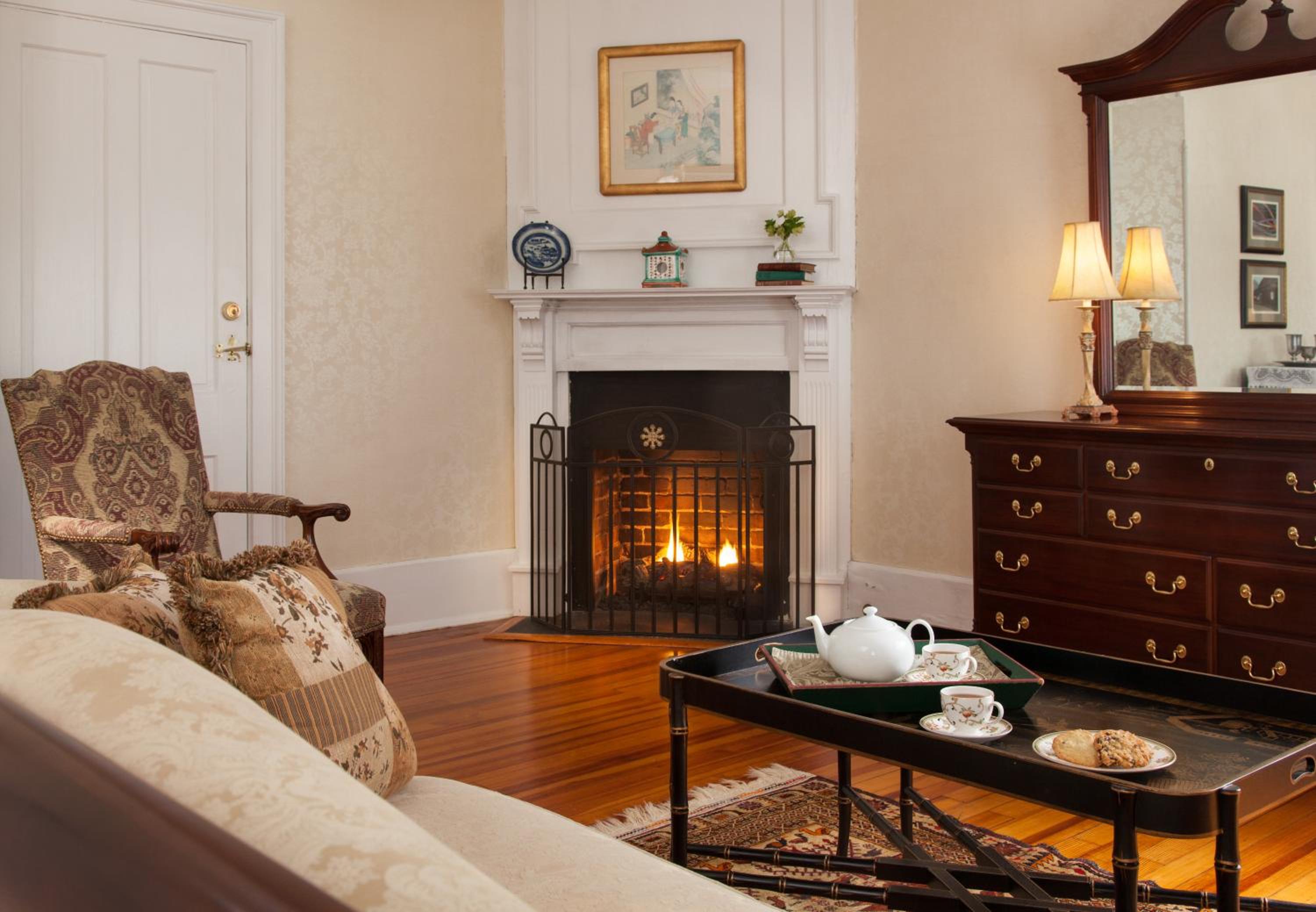Deluxe King Room photo 2