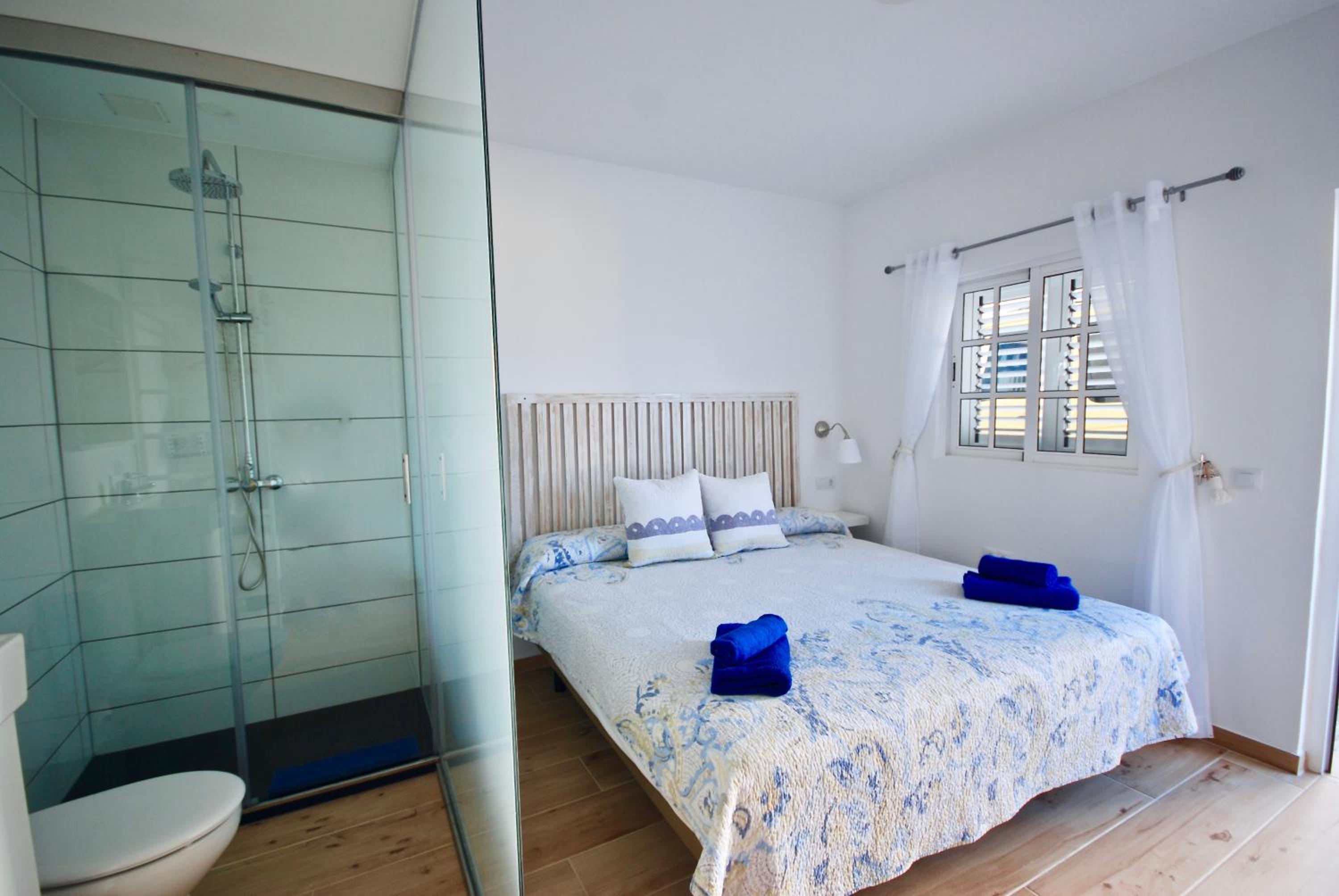 Double Room - Photo 3
