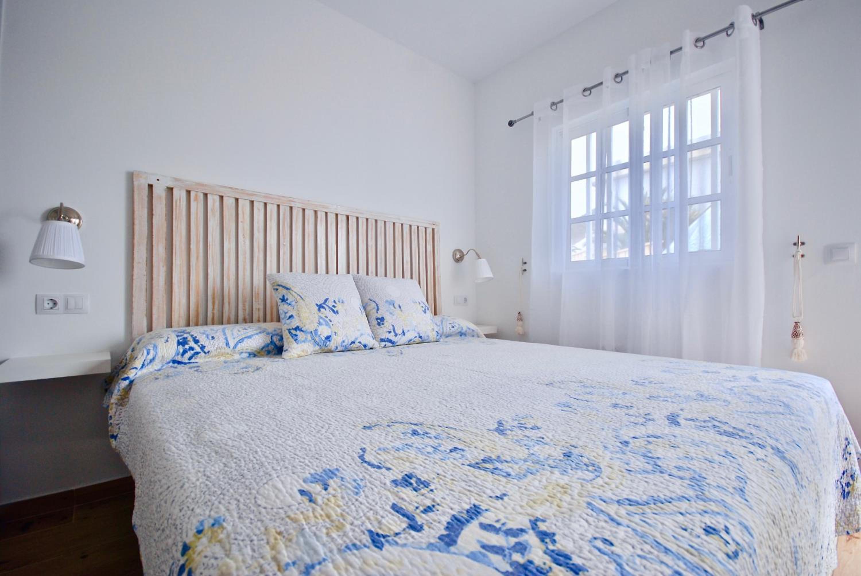 Double Room - Photo 8