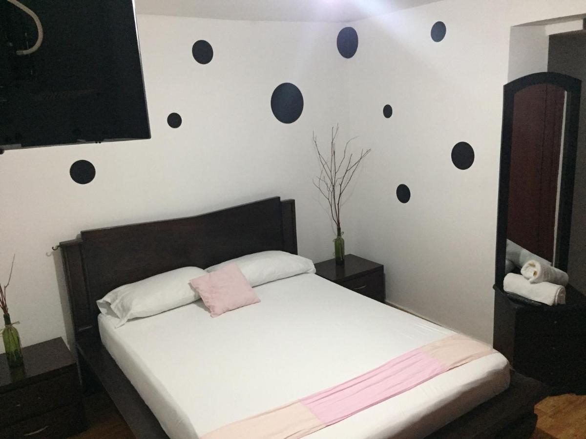 Double Room with Private Bathroom photo 2