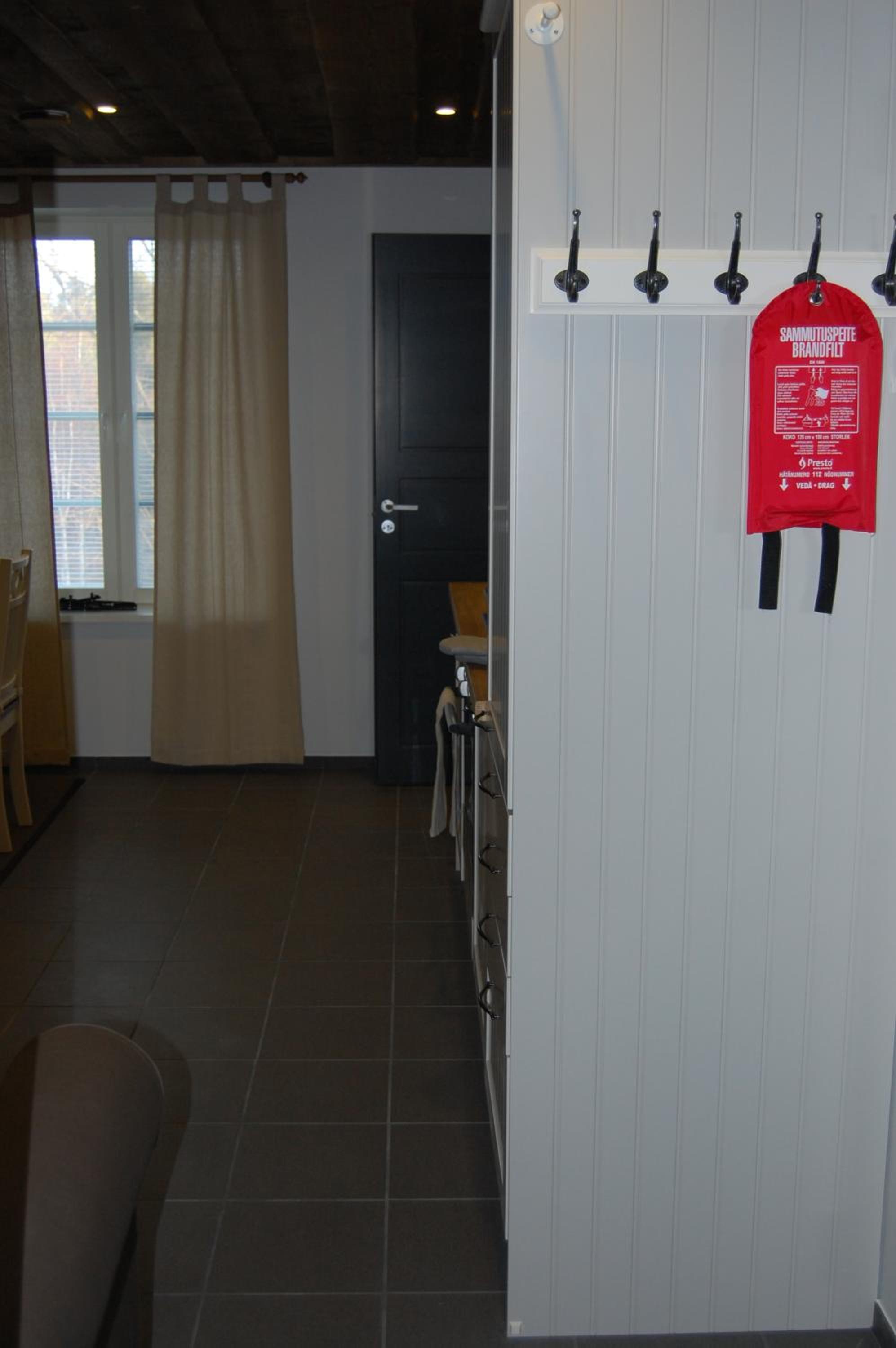 Apartment (4 Adults) - Photo 9