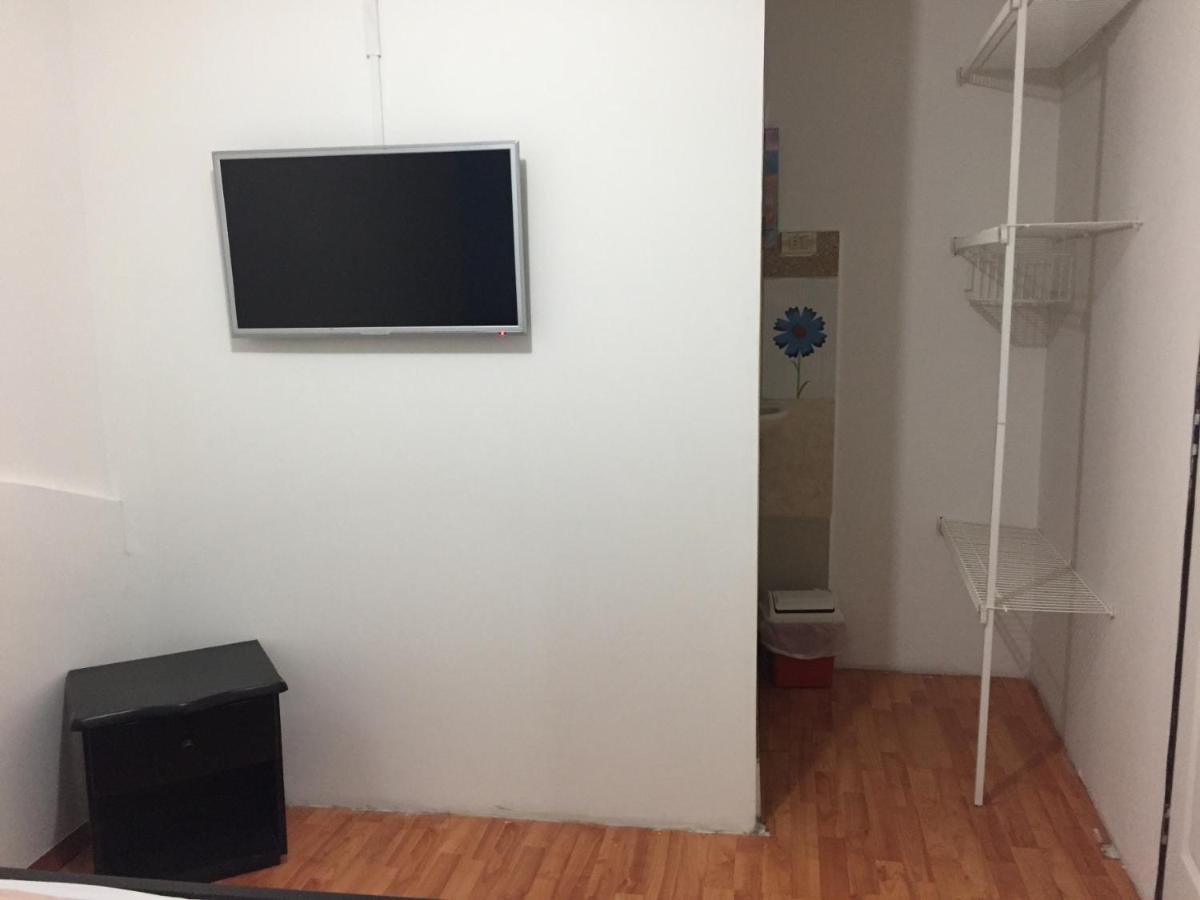 Double Room with Private Bathroom photo 3