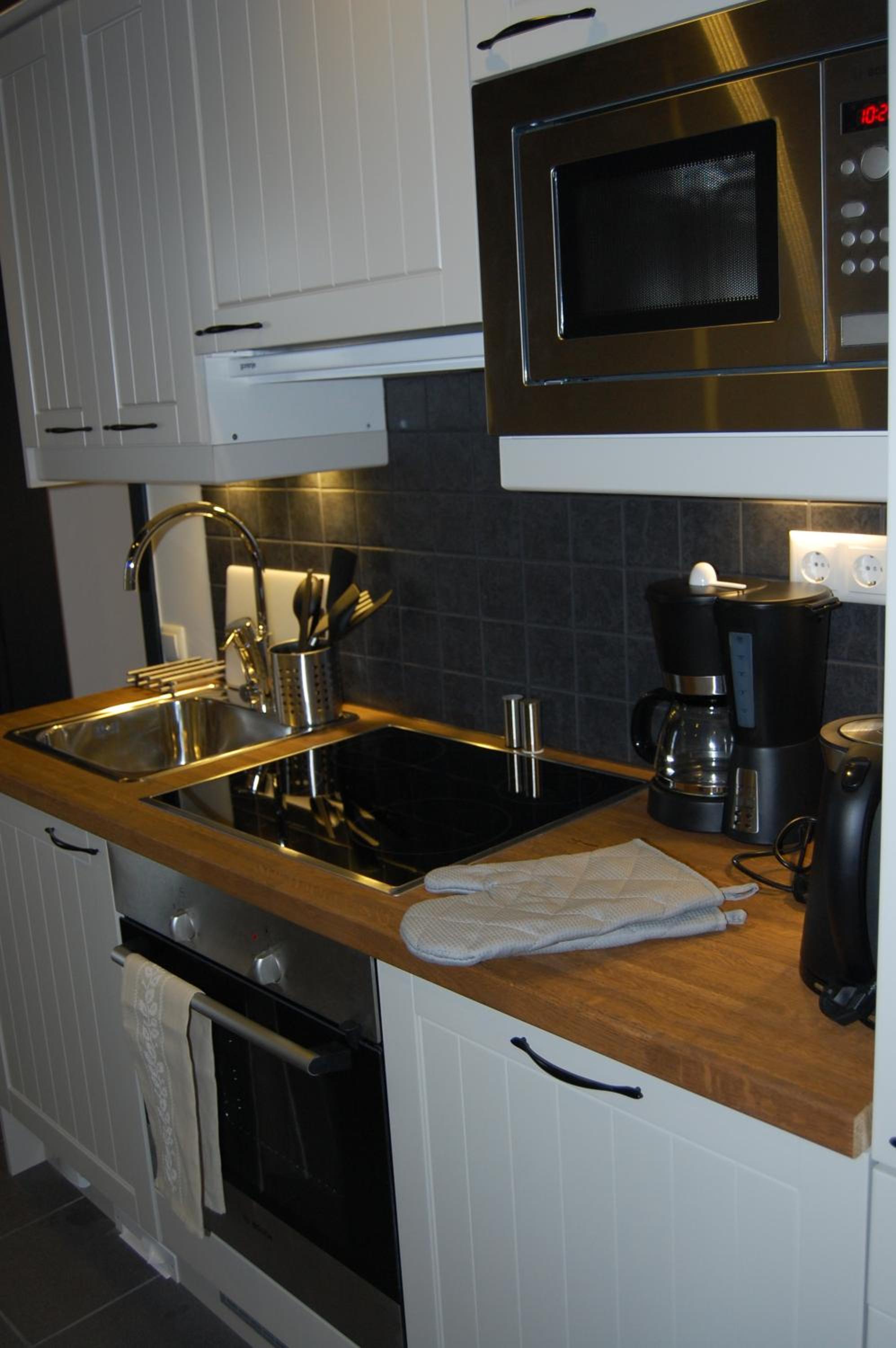 Apartment (4 Adults) - Photo 13