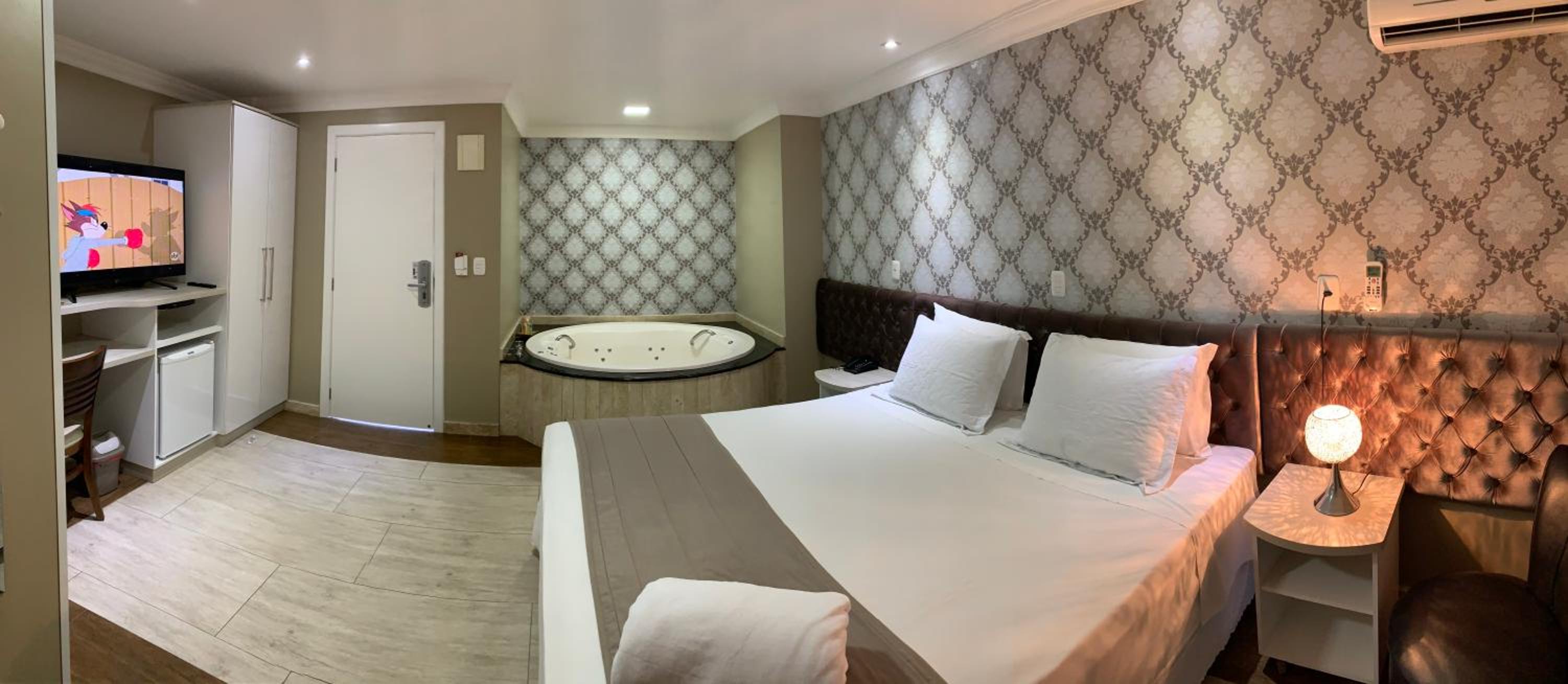 Superior Double Room with Spa Bath photo 2