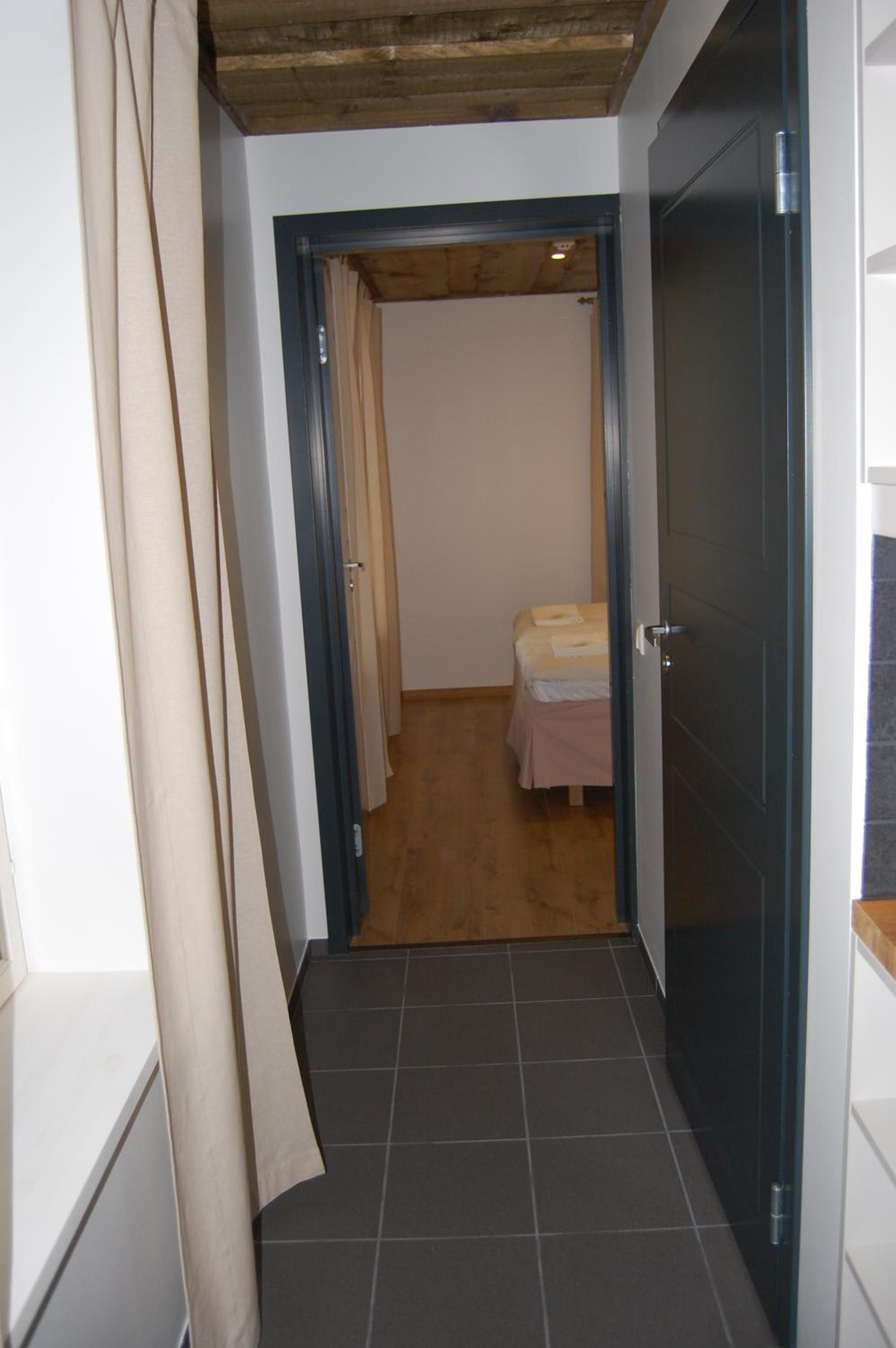 Family Apartment - Photo 15