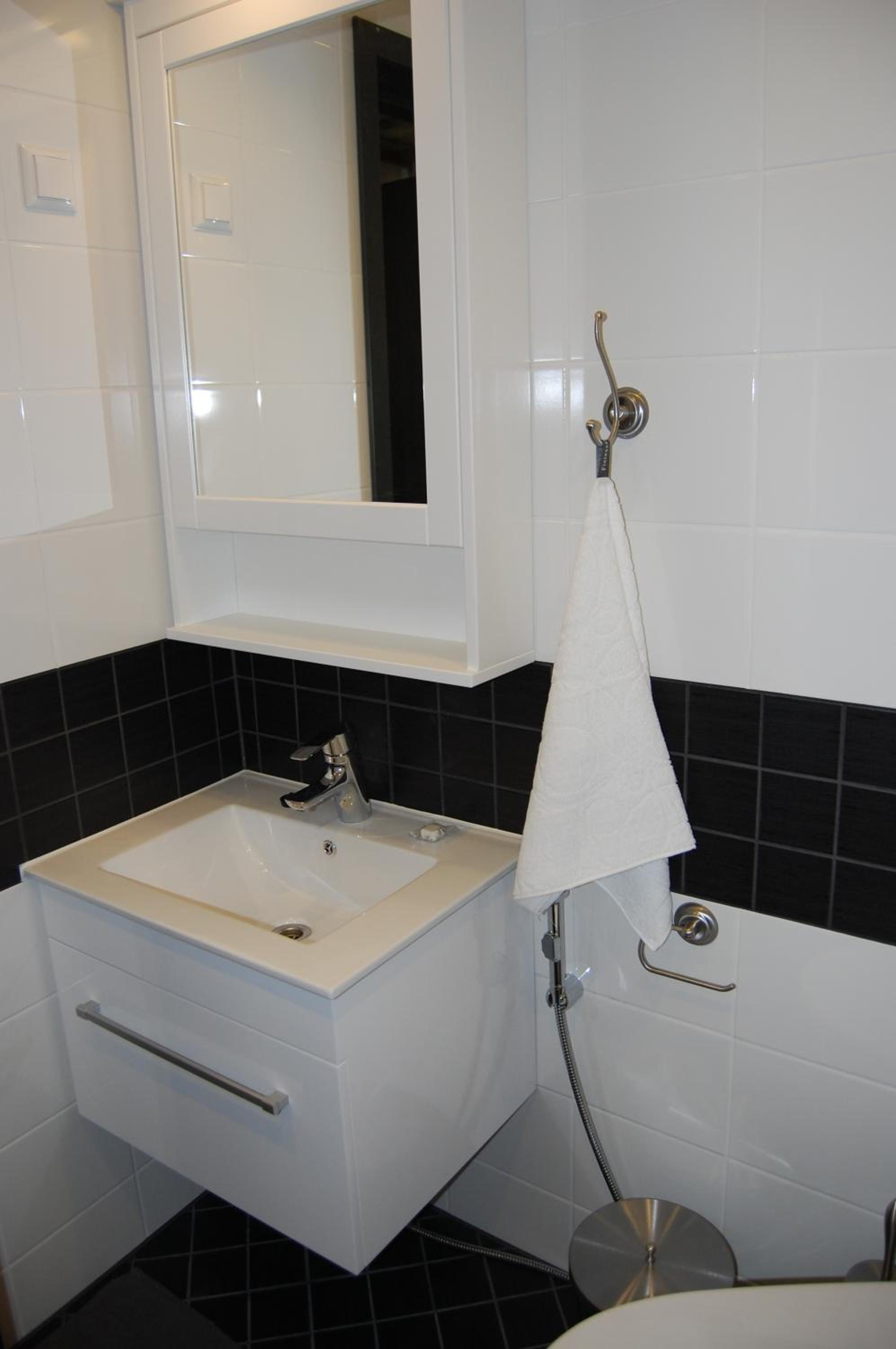 Family Apartment - Photo 18