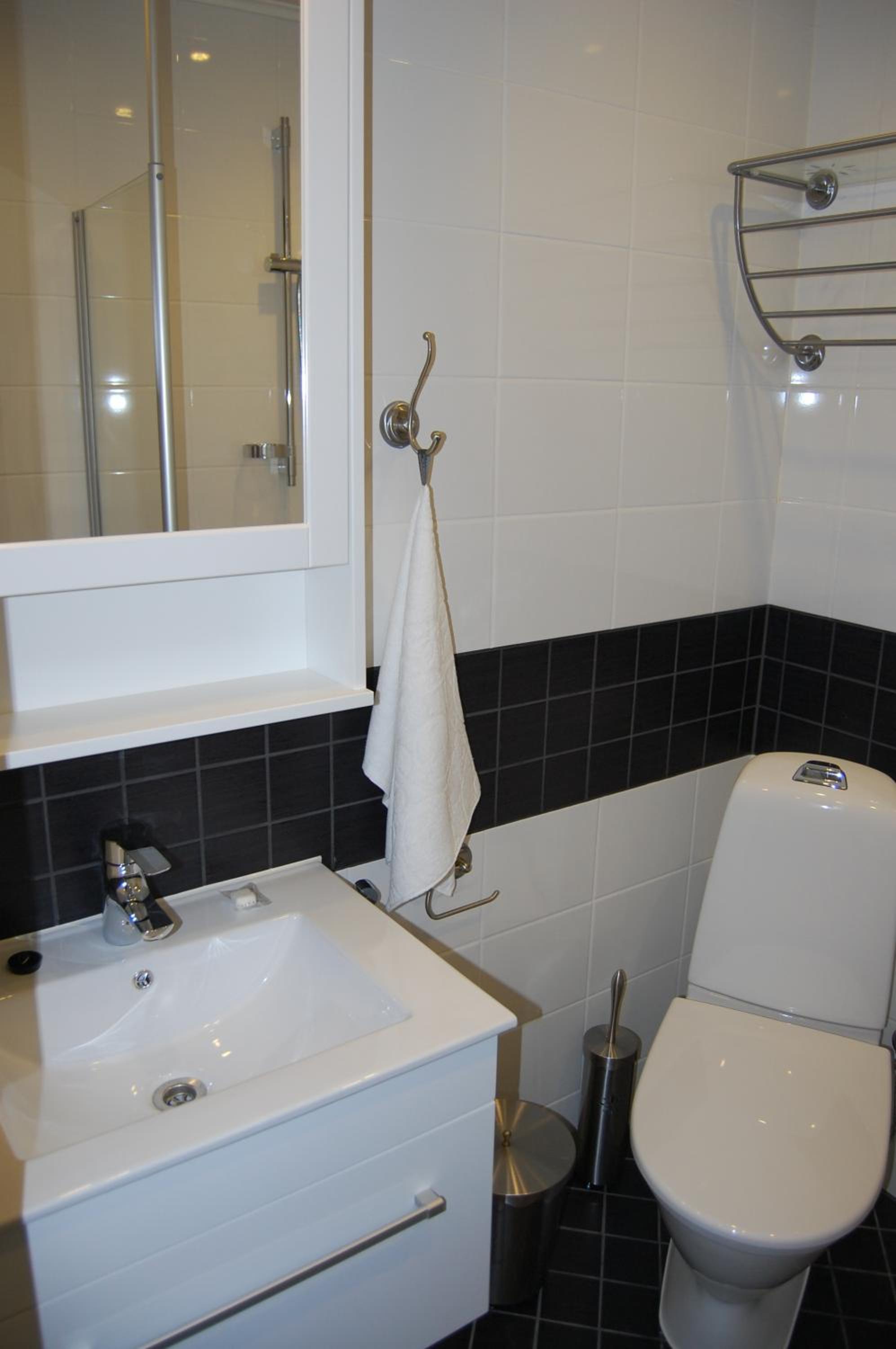 Family Apartment - Photo 17