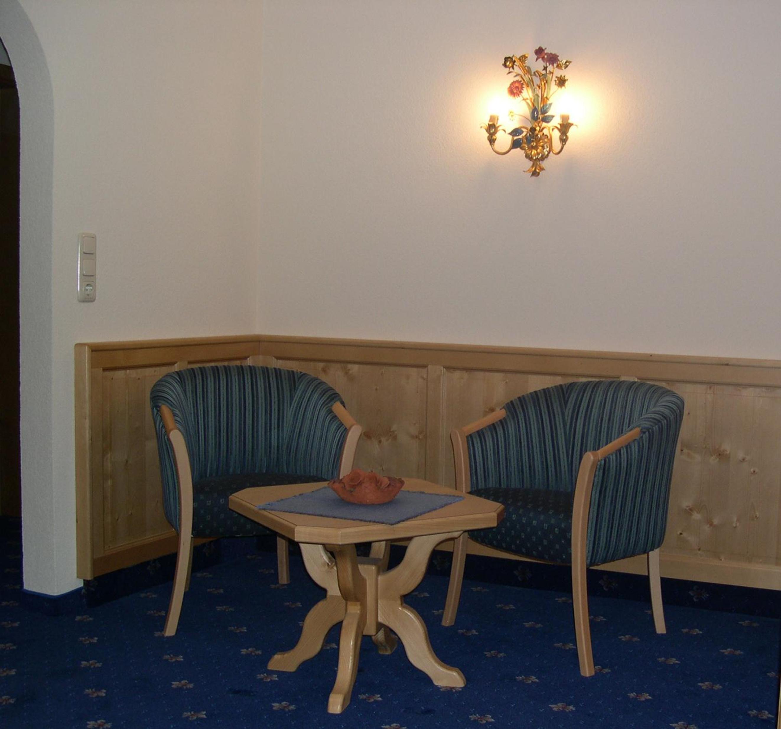 One-Bedroom Apartment with Balcony photo 2