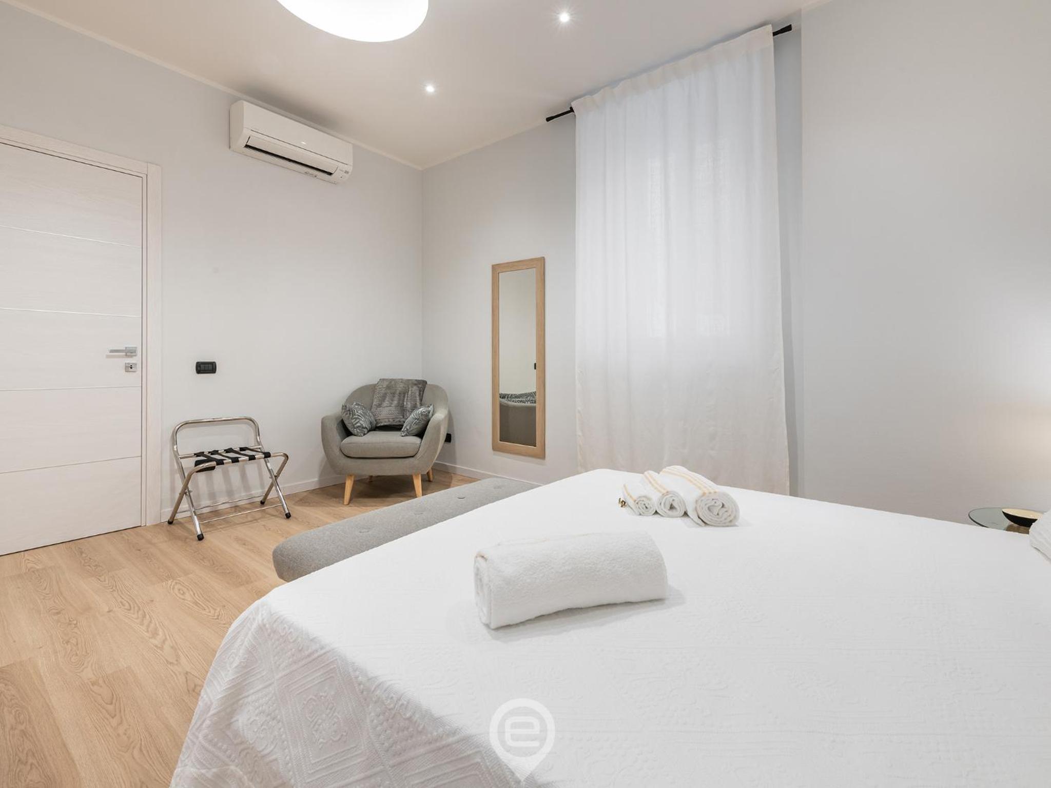 One-Bedroom Apartment - Photo 8