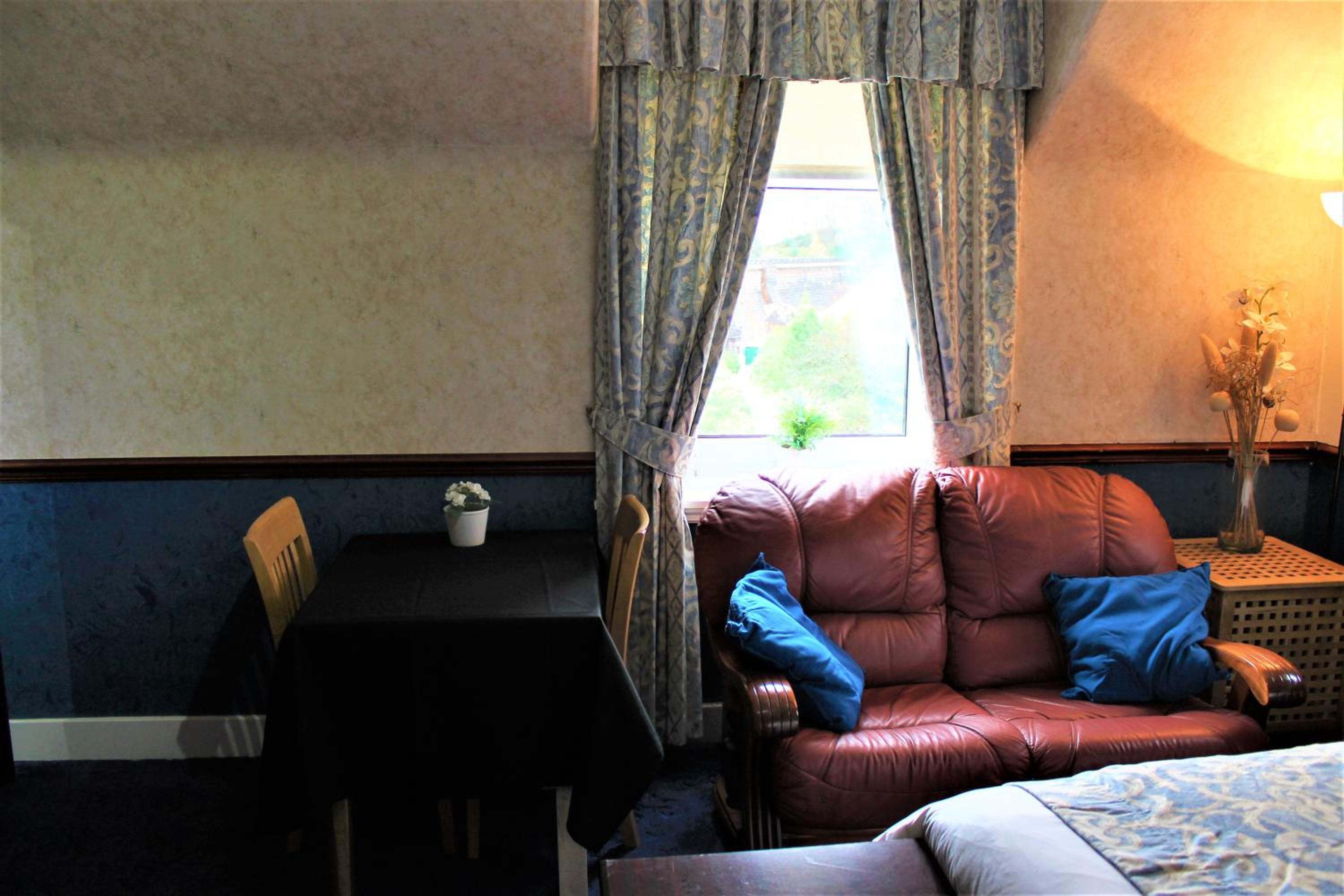 Double Room with Private Bathroom photo 3