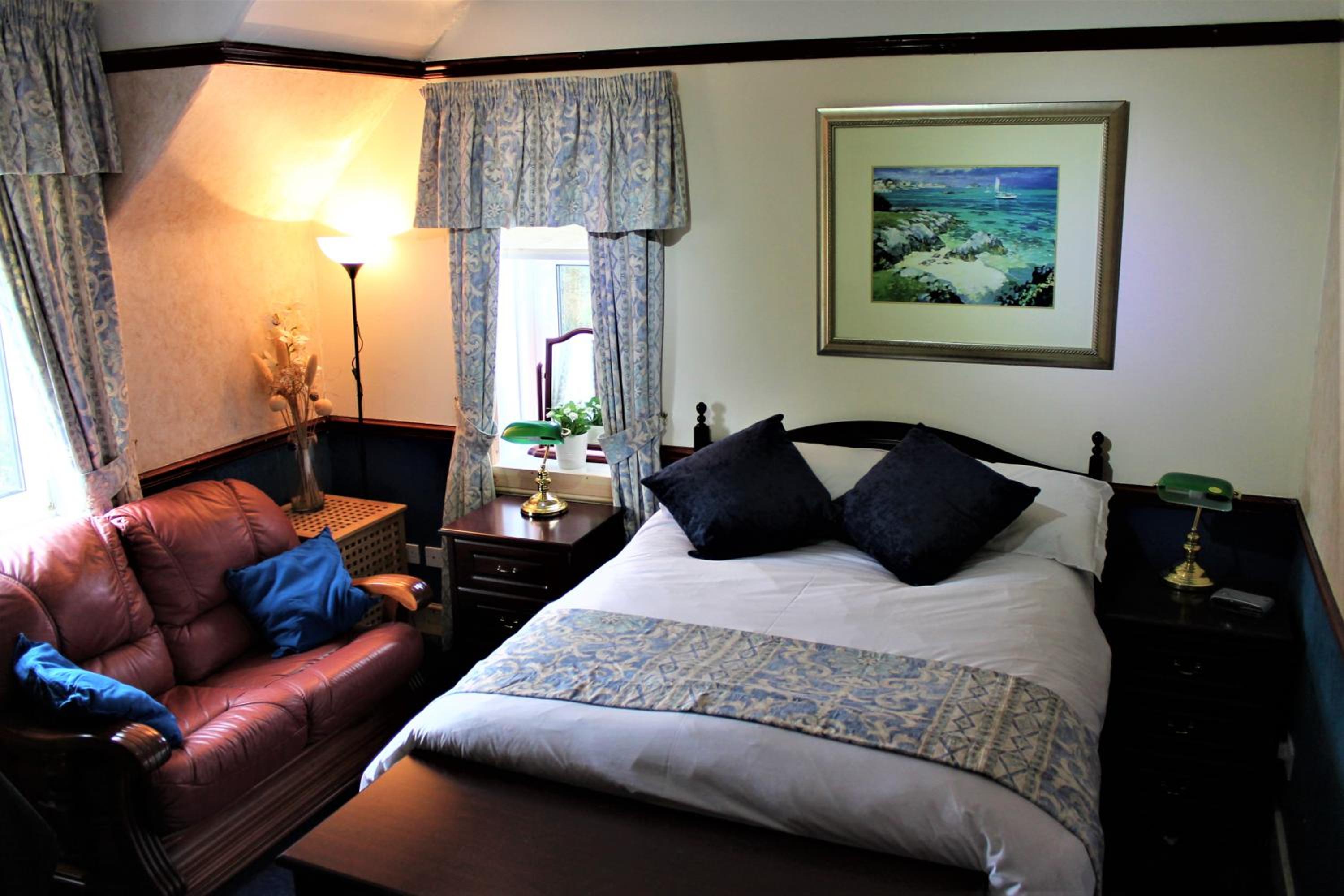 Double Room with Private Bathroom photo 1