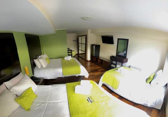Triple Room With Three Double Beds  photo 1