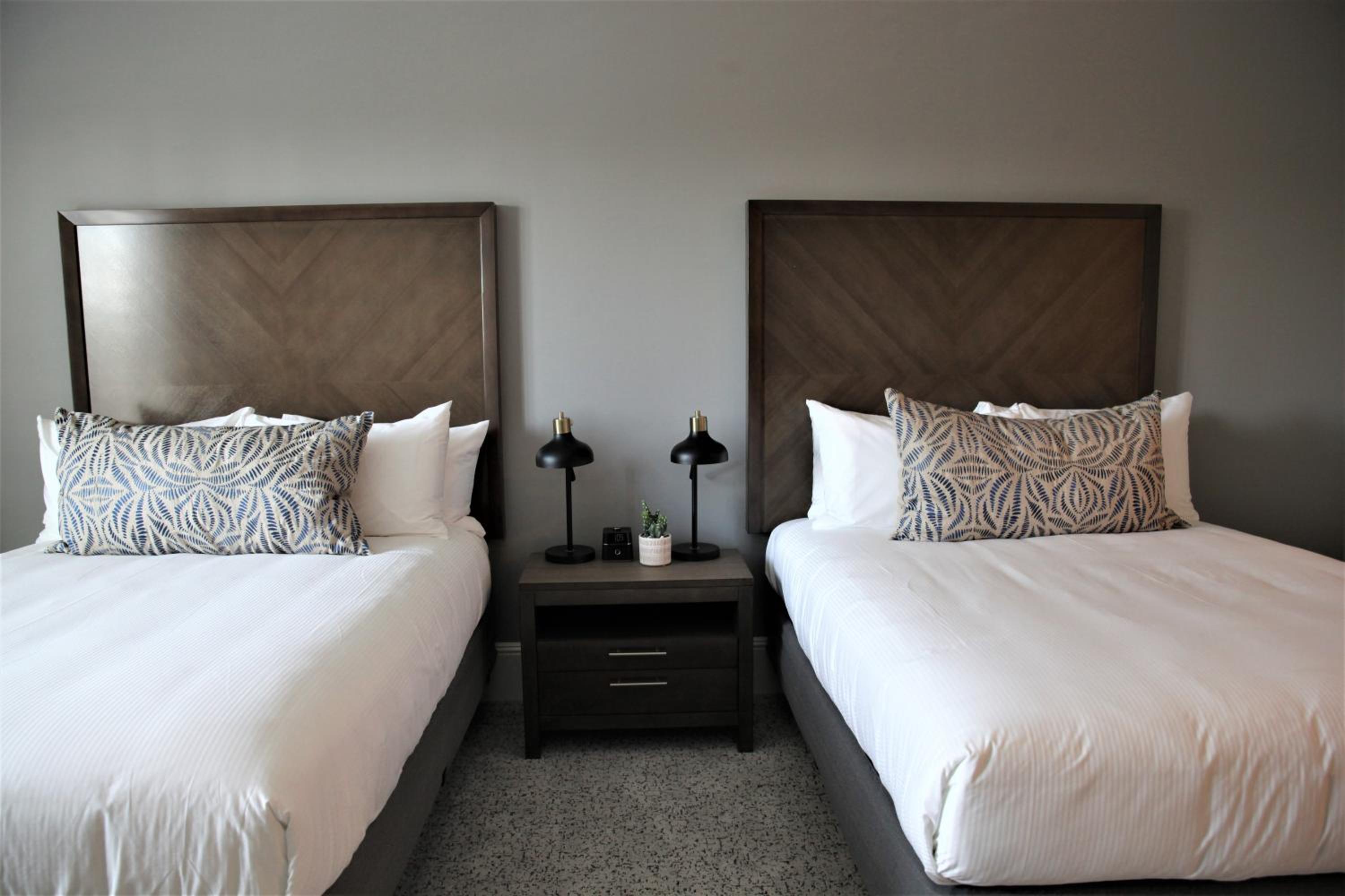 Deluxe Quadruple Room - Photo 6