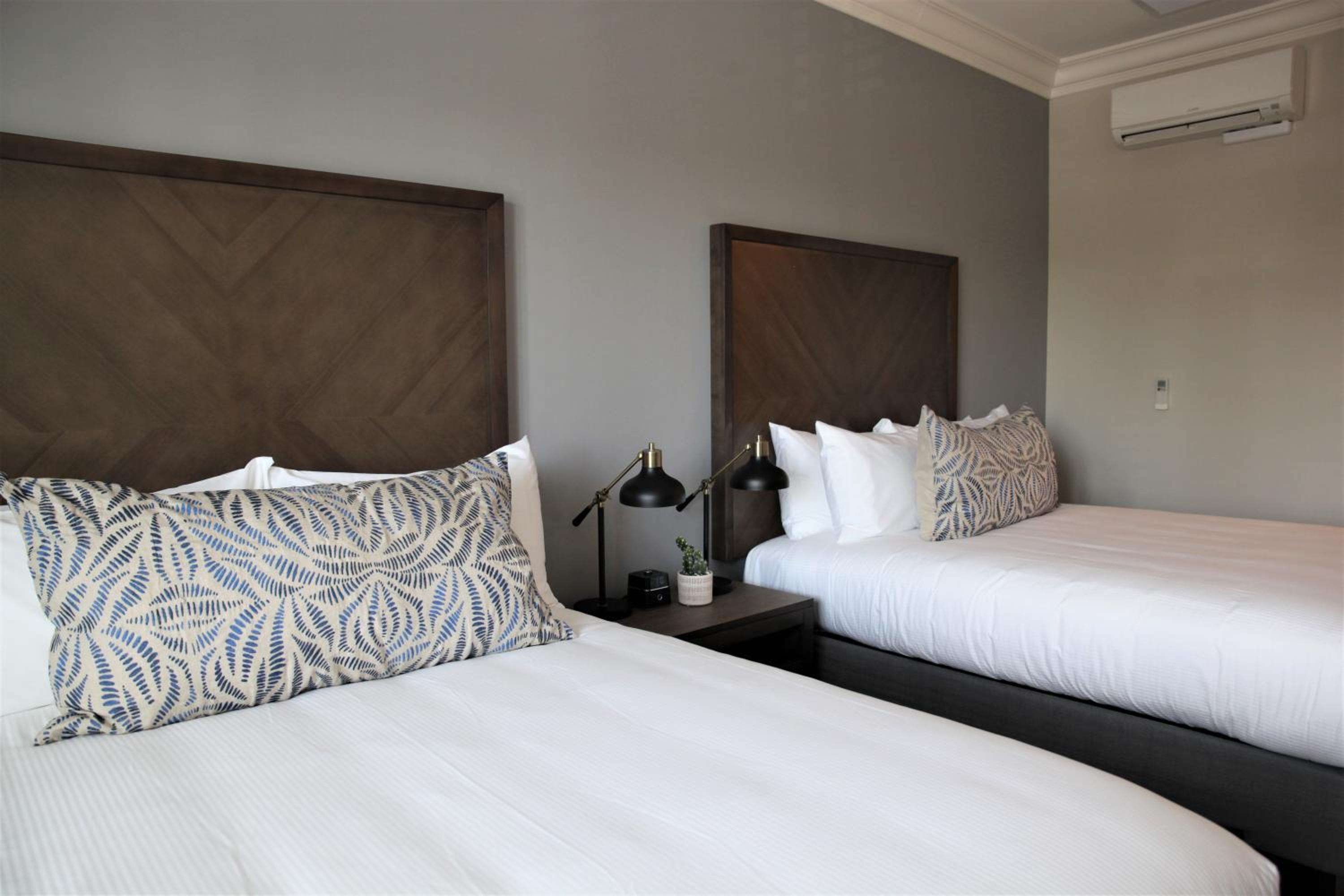 Deluxe Quadruple Room - Photo 3