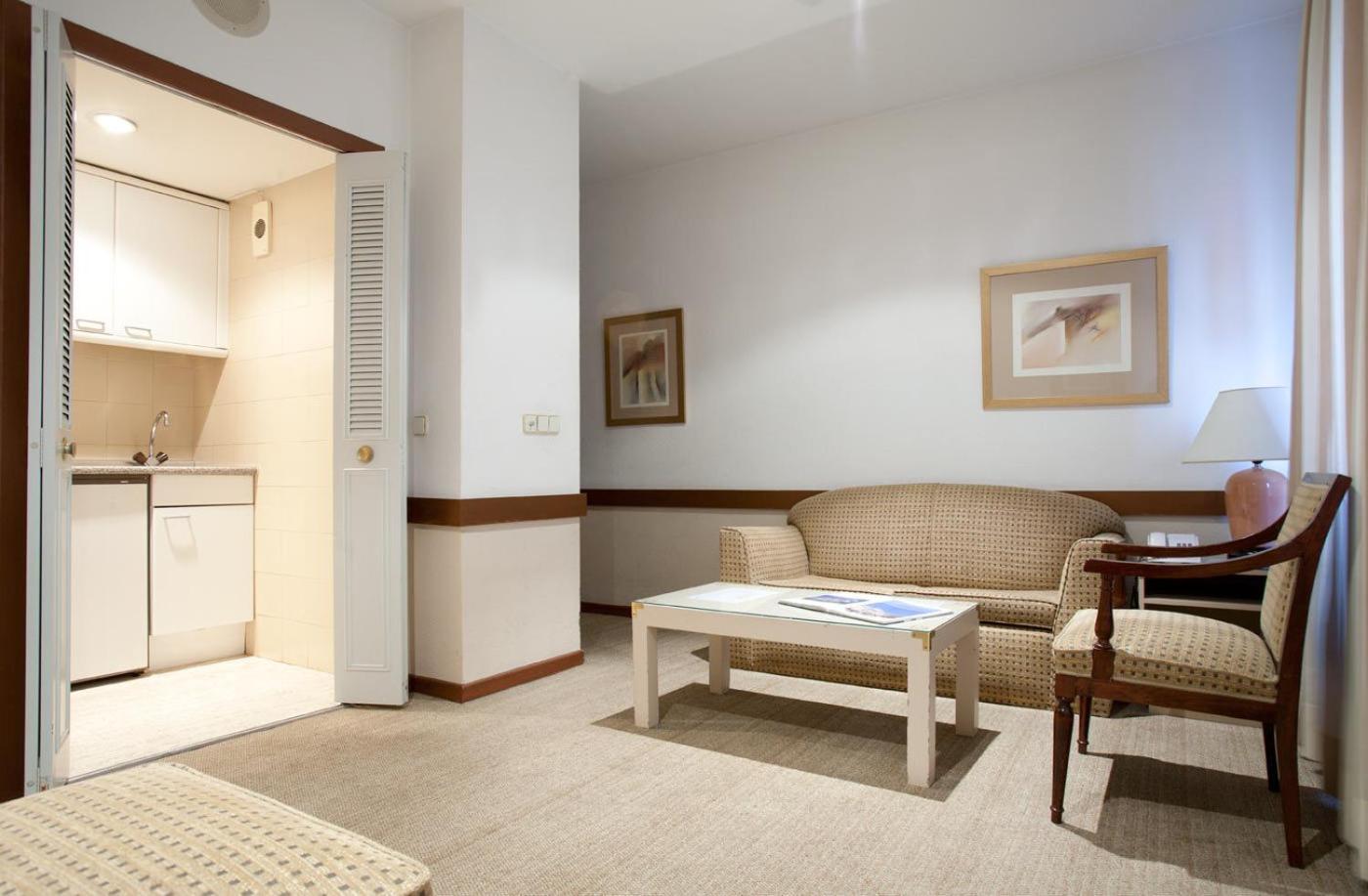 Studio (2 Adults) - Photo 9