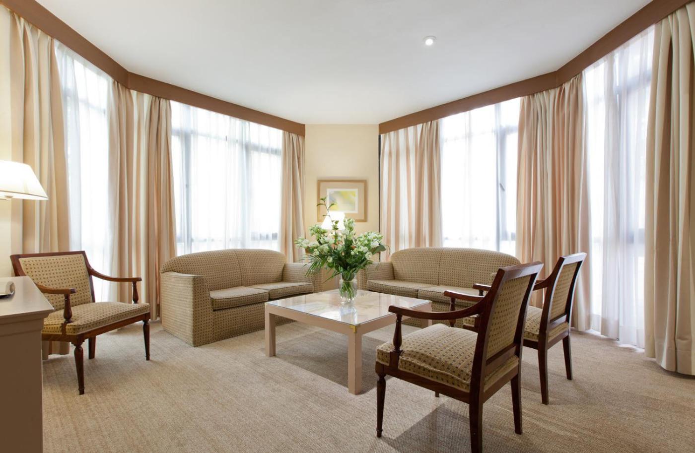 Suite (4 Adults)