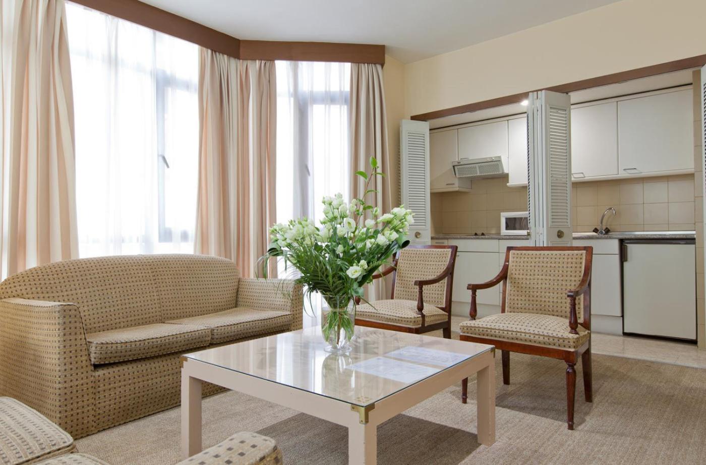 Suite (4 Adults)