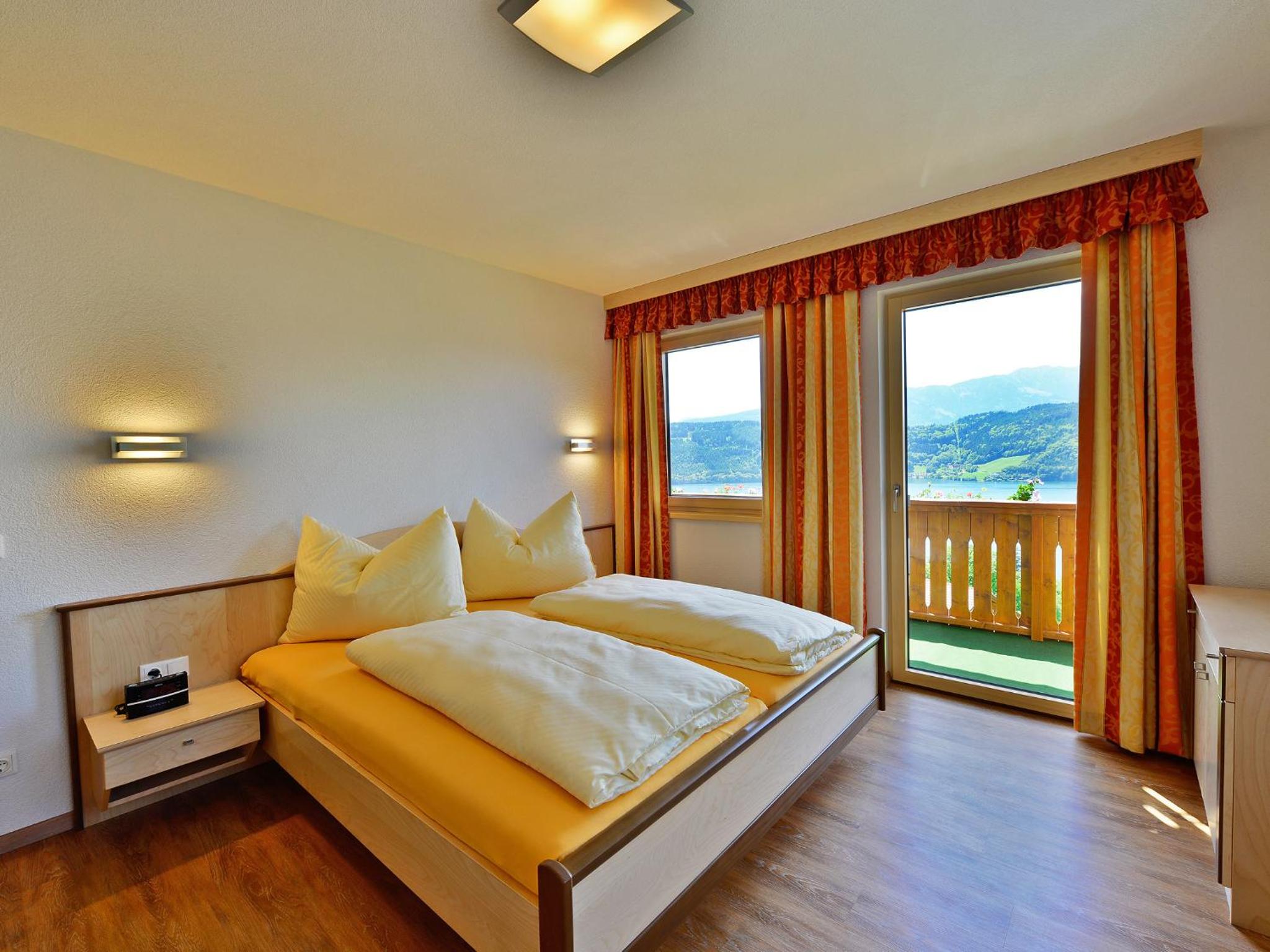 Two-Bedroom Apartment with Balcony and Lake View