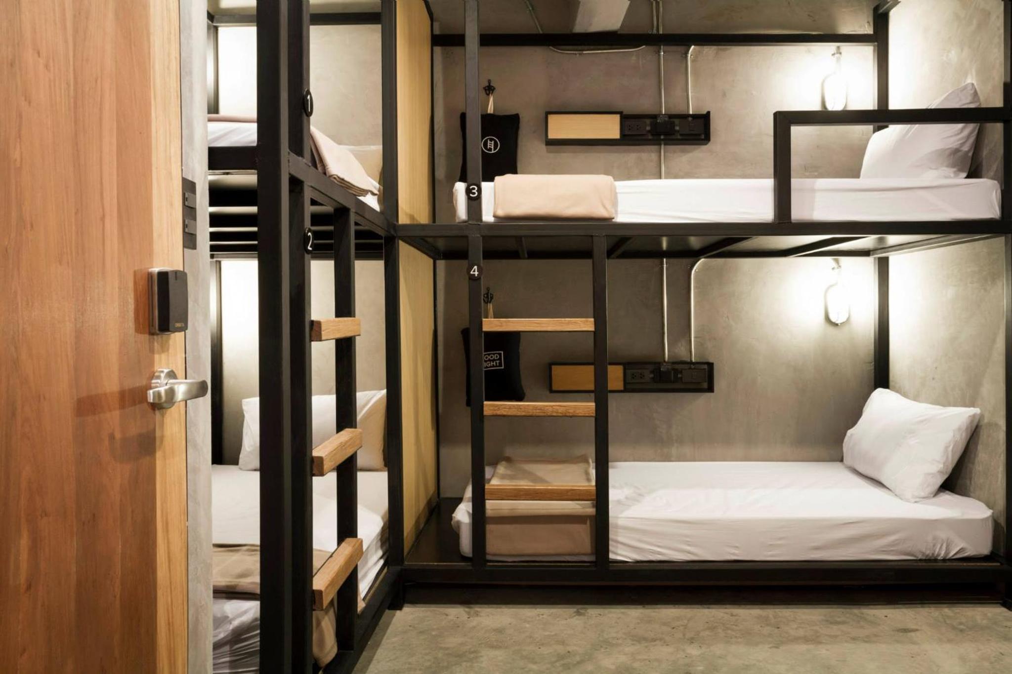 Bunk Bed in 6-Bed Mixed Dormitory Room - No Window