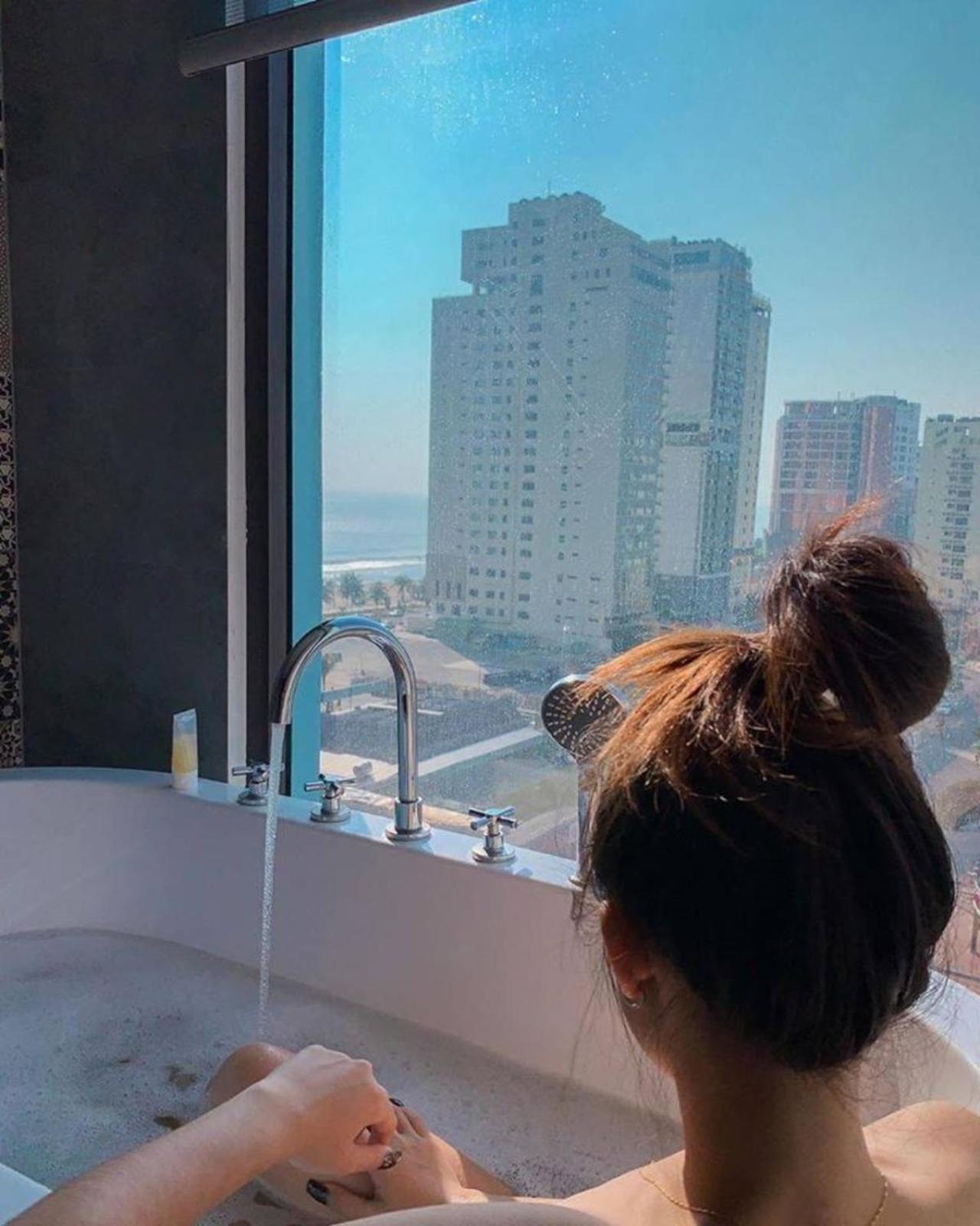 Suite Double Or Twin With Partial Sea View With Bath Tub - Photo 18