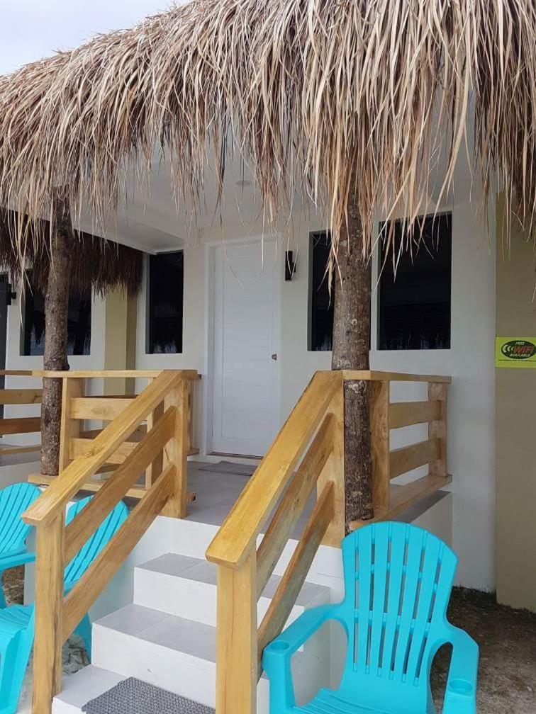 Deluxe Double Room with Balcony and Sea View - Photo 7