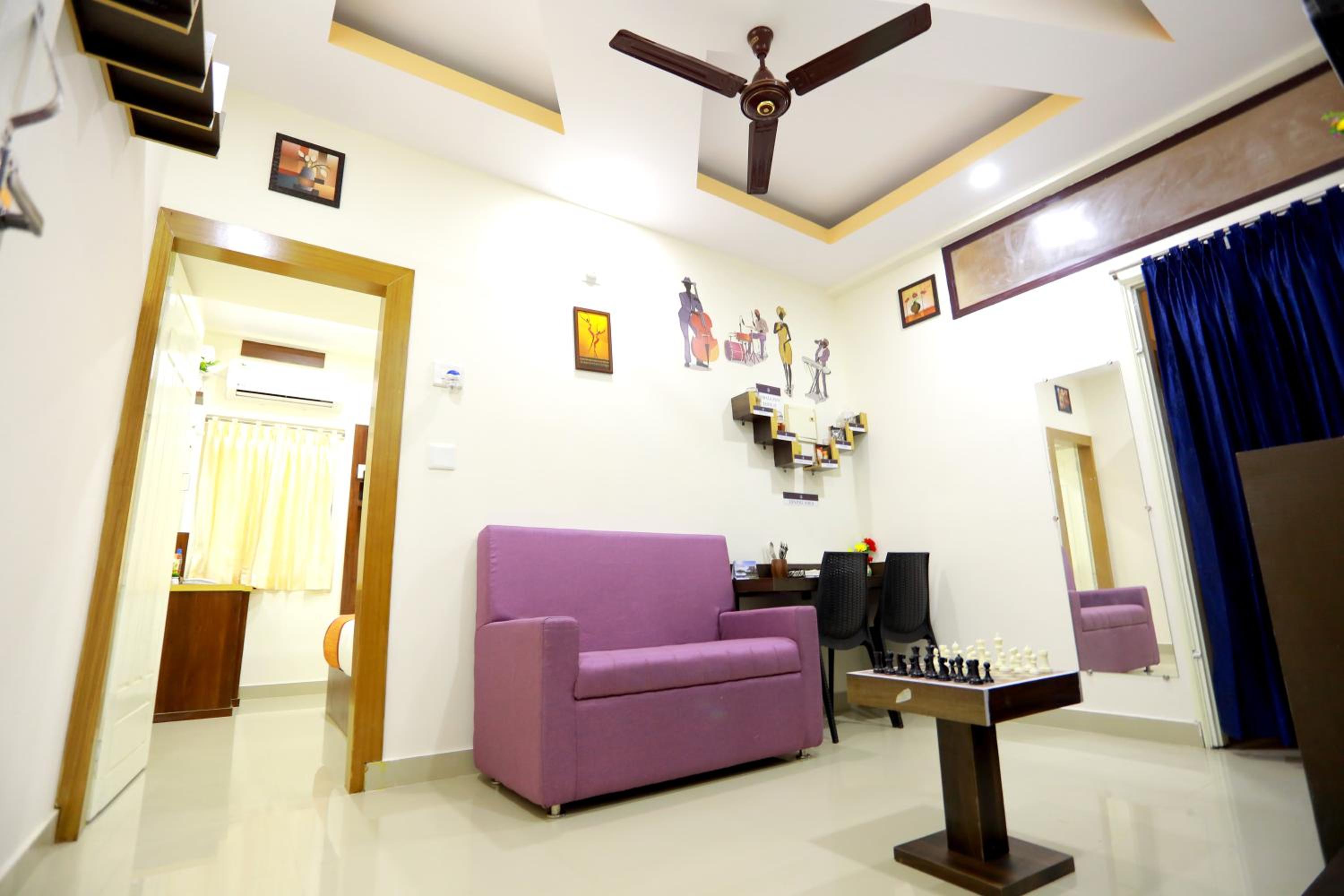 Deluxe Triple Room - Photo 11